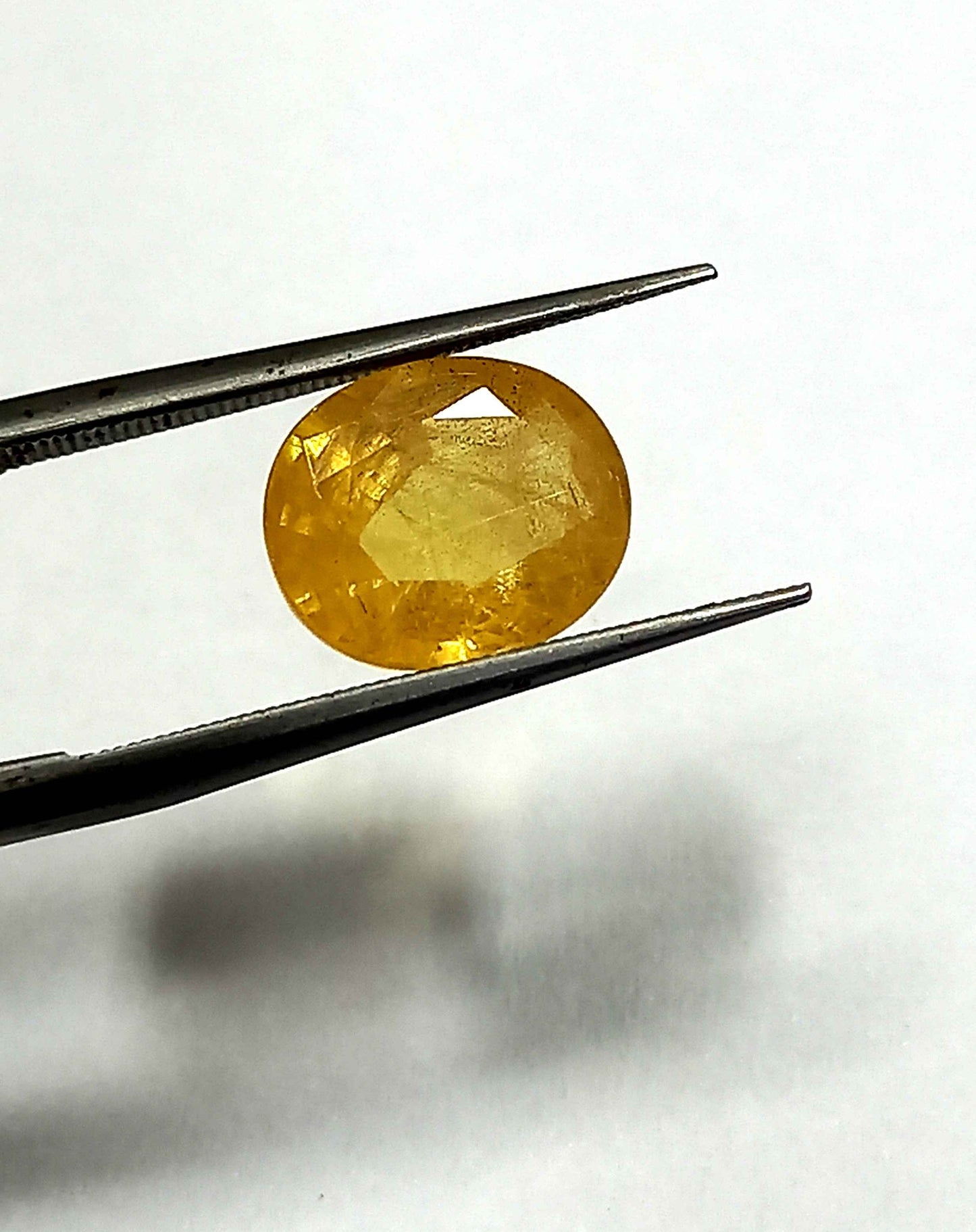 3.51 Cts Natural Bangkok Yellow Sapphire Gemstone Oval Cut 9.6*7.9 MM YS22