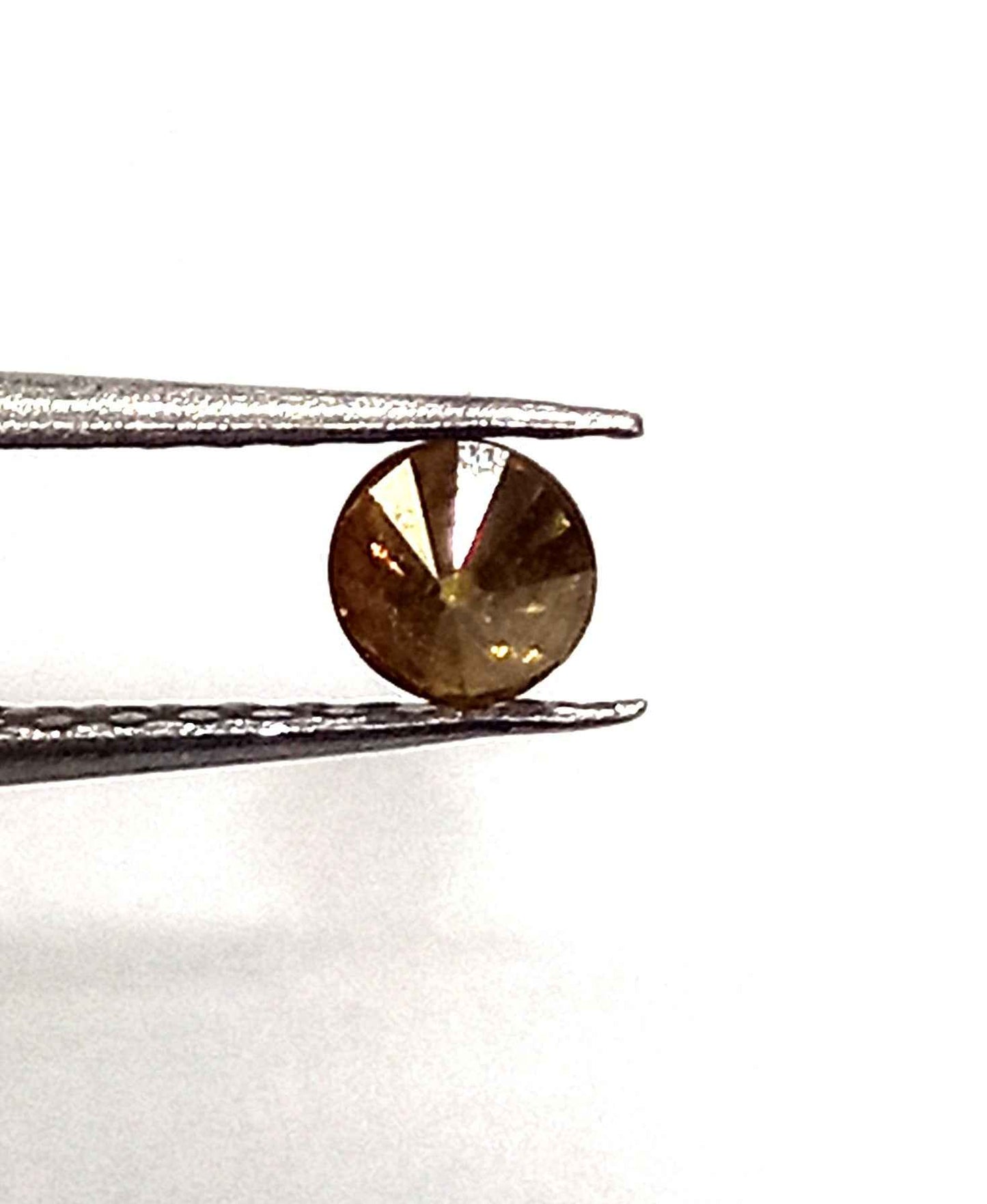 Natural Moissanite Diamond 0.26 Cts Round Cut 4*3.9 MM MD18