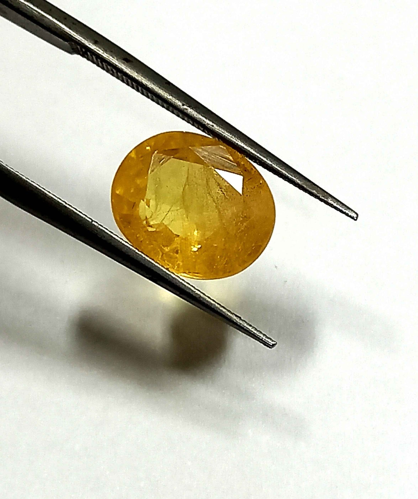 3.51 Cts Natural Bangkok Yellow Sapphire Gemstone Oval Cut 9.6*7.9 MM YS22