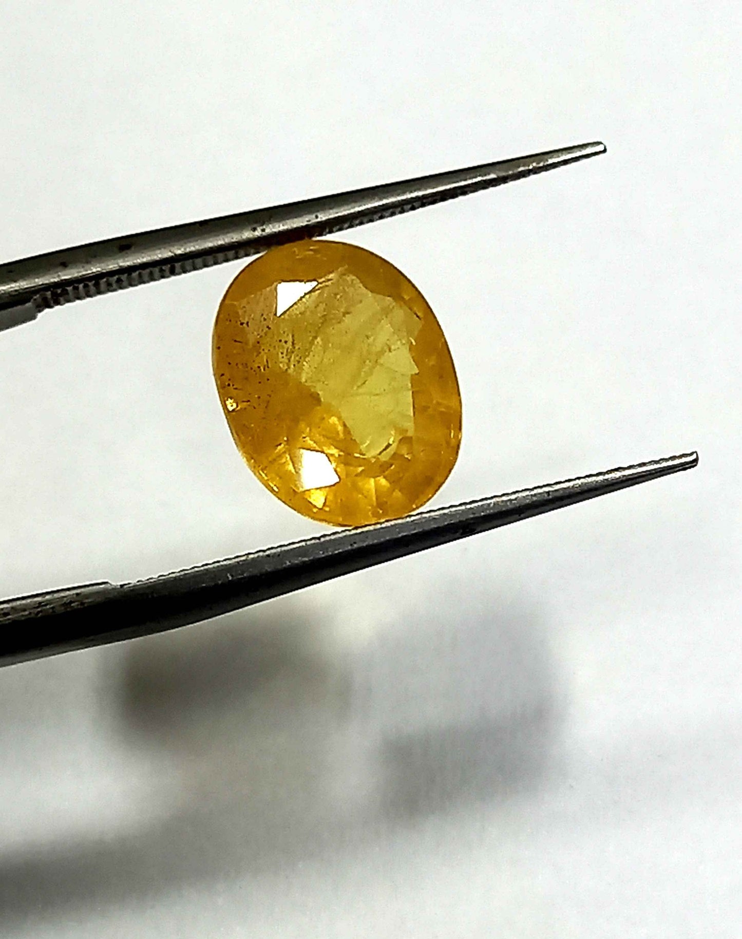 3.51 Cts Natural Bangkok Yellow Sapphire Gemstone Oval Cut 9.6*7.9 MM YS22