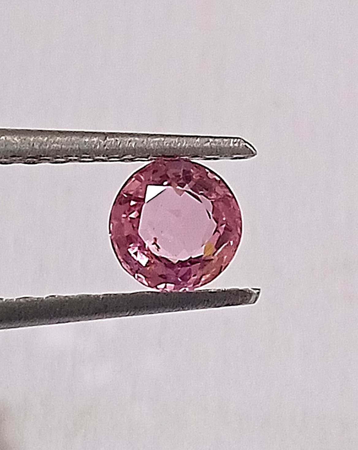 0.68 Cts Ceylon Spinel Gemstone Pink Round Cut 5.1*5.1 MM SP9 - Image 2