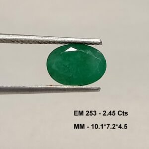 2.45 Cts Emerald Oval Cut Zambian Gemstone