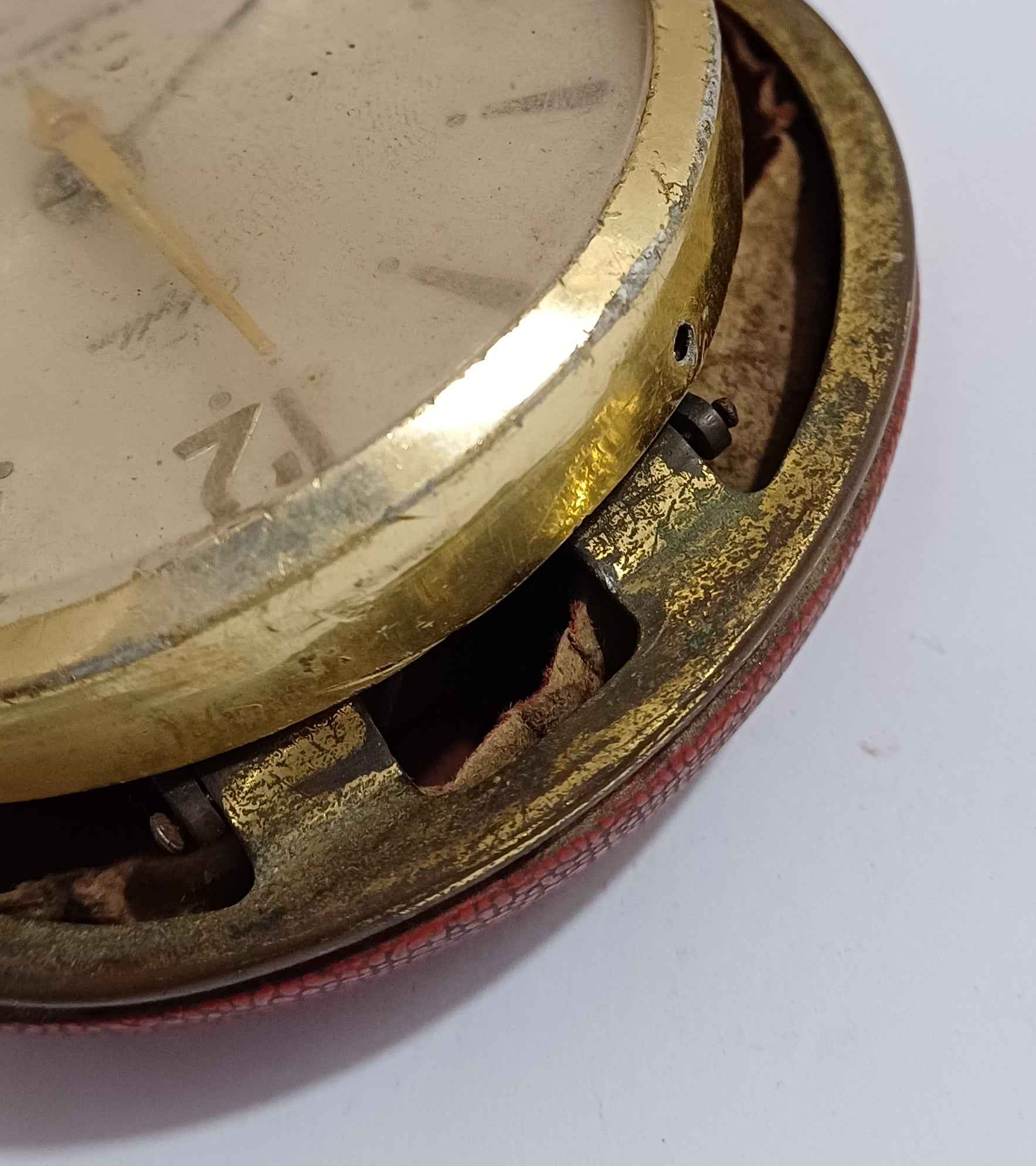 212 Grams 3.5*3*1 Inches ANTQ101