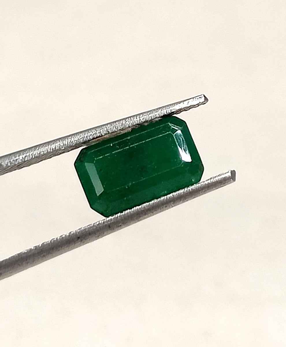 1_e05845d4-c09d-46e5-bada-145552d4303c 2.60 Cts Zambian Emerald Natural Gemstone Oval Cut 9.9*6 MM EM246