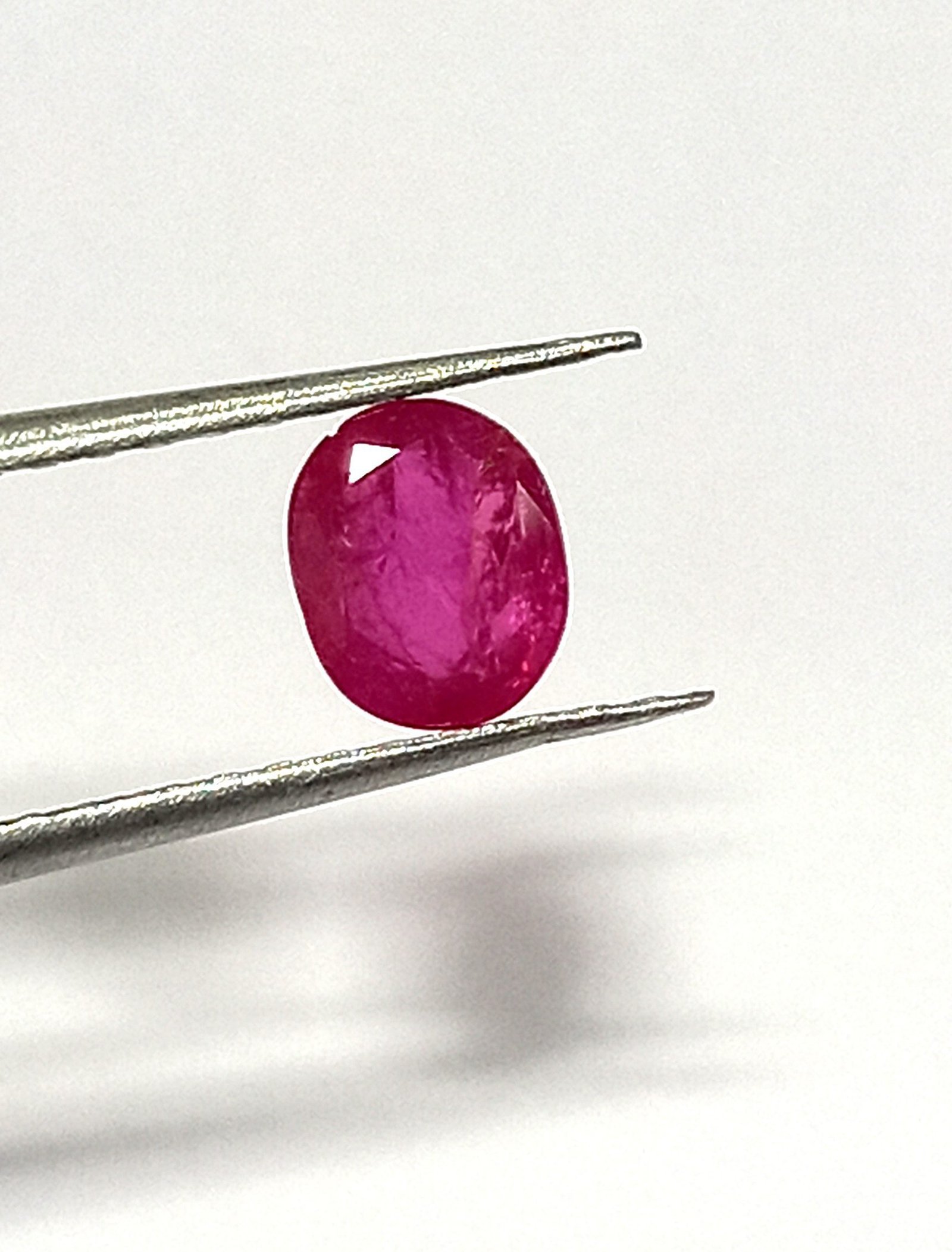 0.79 Cts Natural Burma Pink Ruby Oval Cut Gemstone 6.2*5.1 MM R190 - Image 2