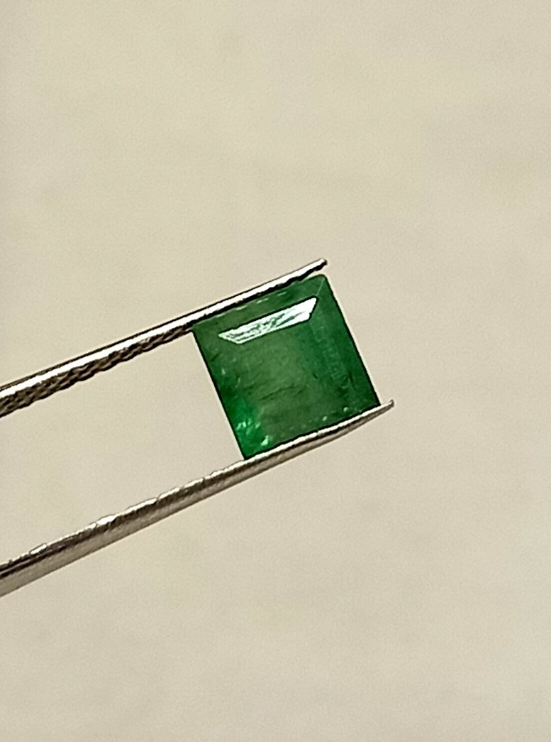 0.94 Cts Square Cut Natural Zambian Emerald Gemstone 5.4*5.4 MM EM586 - Image 2