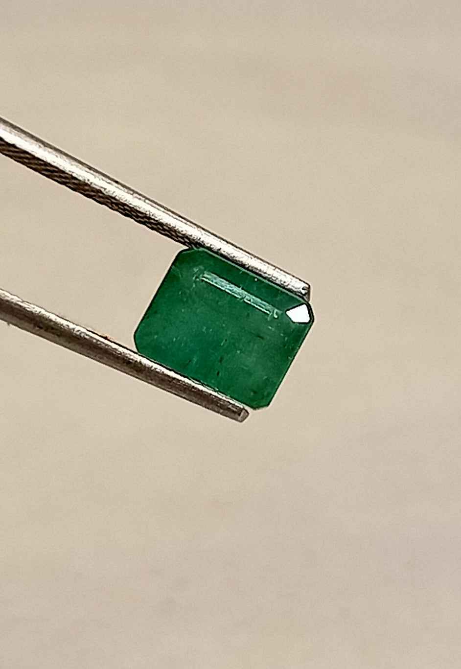 2_092cf6dd-f5cc-4c83-8395-6a9f75c9e169 2.45 Cts Natural Zambian Emerald Gemstone Octagon Cut 7.9*6.3 MM EM255