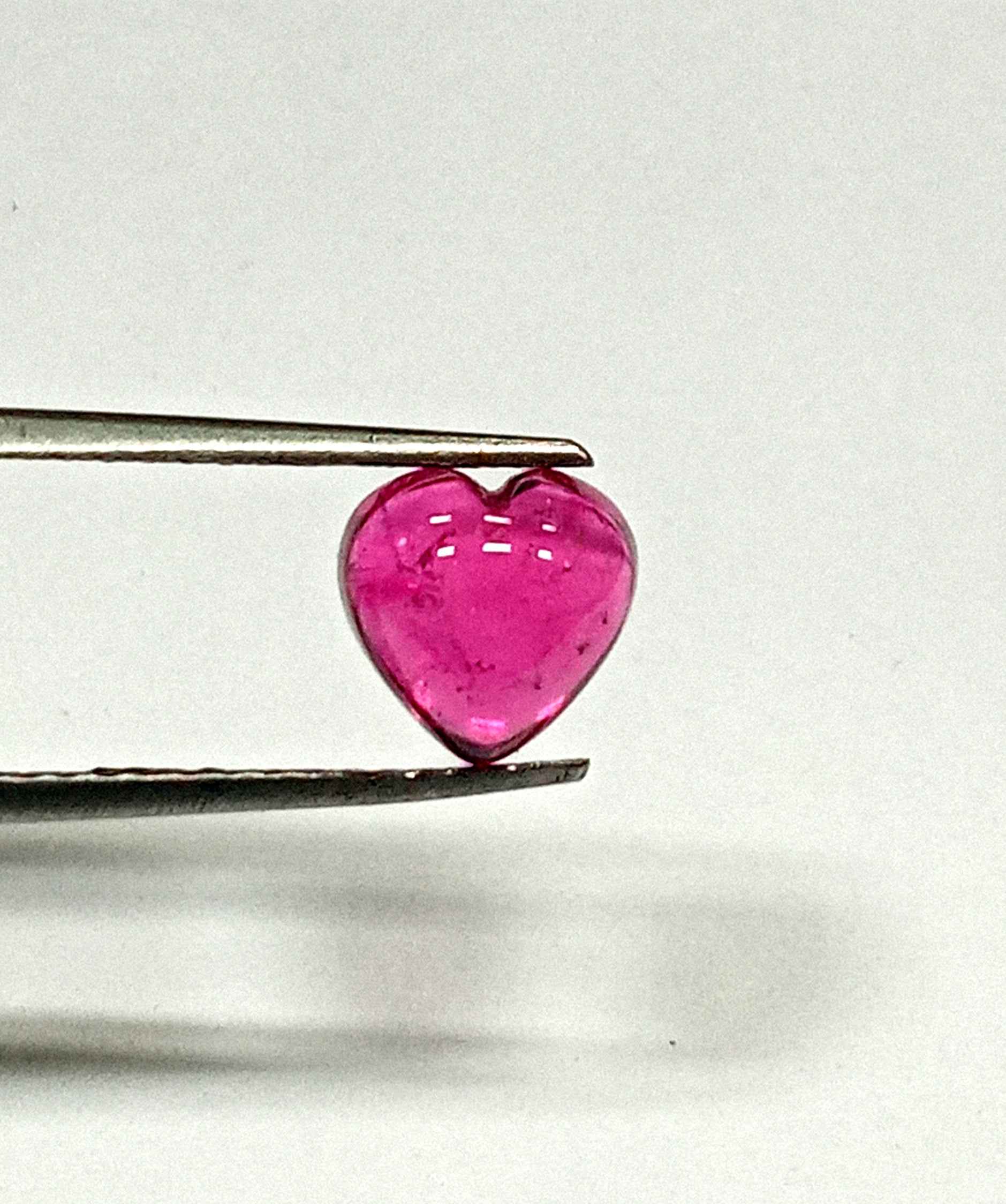 2_754829c8-8dfb-4d37-9b38-bb11751e3941 2.30 Cts Certified Natural Sri Lanka Red Ruby Gemstone Heart Shape 7.9*7.9 MM R412