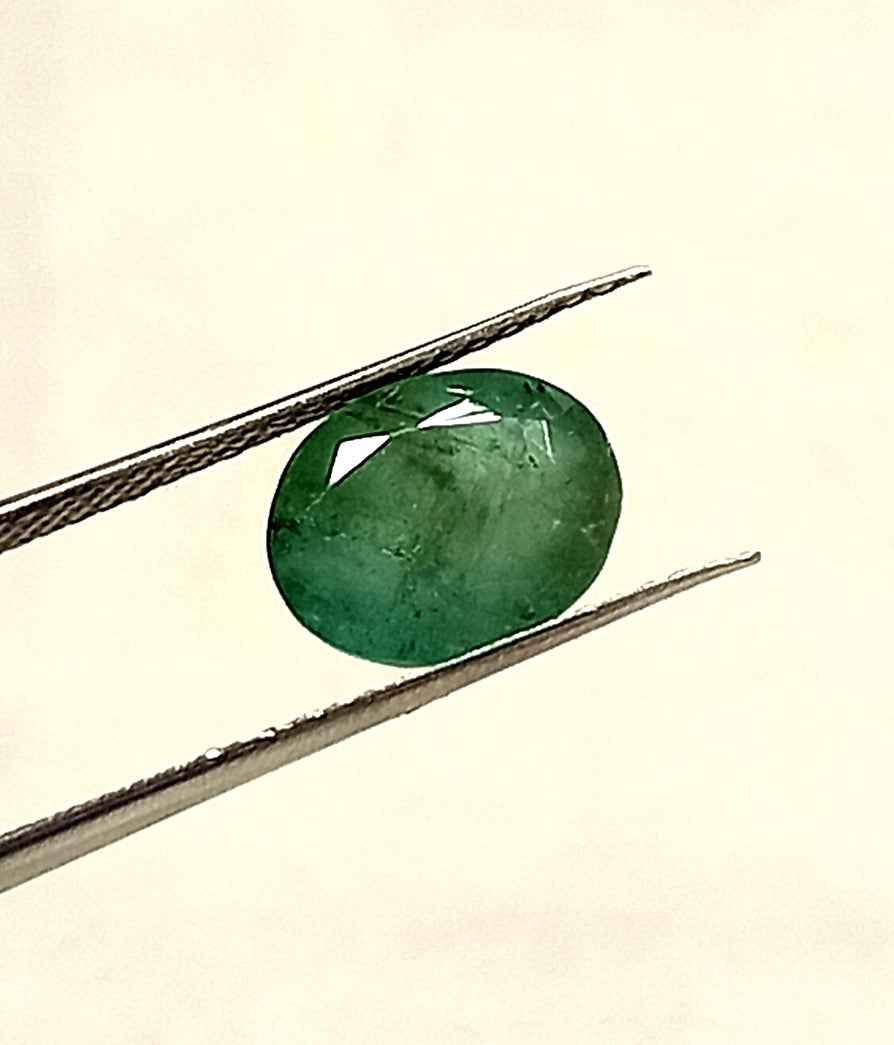 2_91b66e5a-edfa-4d38-a814-b43158362547 2.15 Cts Natural Zambian Emerald Gemstone Oval Cut 8.8*6.9 MM EM87