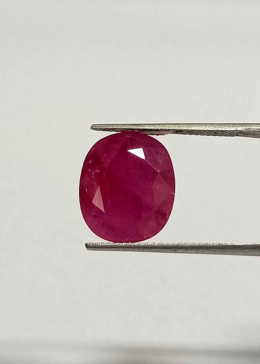 2_c2dd3e25-c967-4554-9fb0-dfda6b5431e3 13.05 Cts Natural Mozambique Red Ruby Gemstone Oval Cut 14.9*12.7 MM R17 - Natural Mozambique Red Ruby