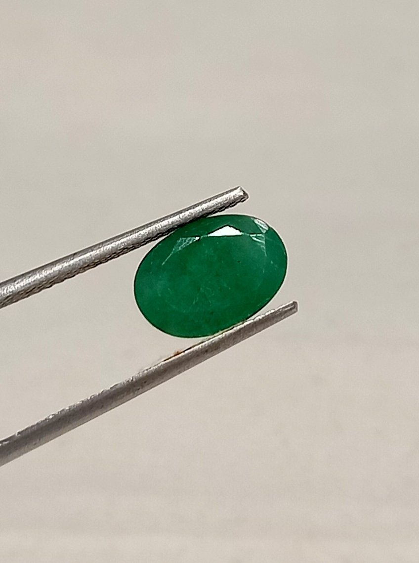 2.45 Cts Emerald Oval Cut Zambian Gemstone 10.1*7.2 MM EM253 - Image 3