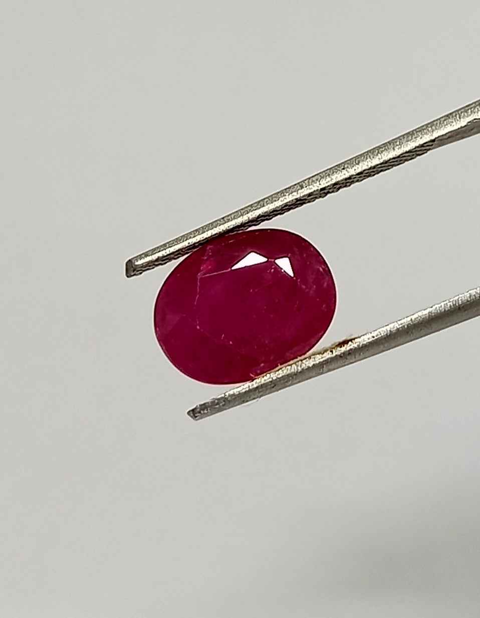 3.80 Cts Natural Mozambique Red Ruby Gemstone Oval Cut 10.5*8.1 MM R43
