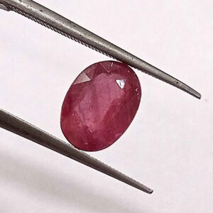 1.86 Cts Oval Cut Natural Sri Lankan Red Ruby Gemstone 8.7*6.4 MM R163