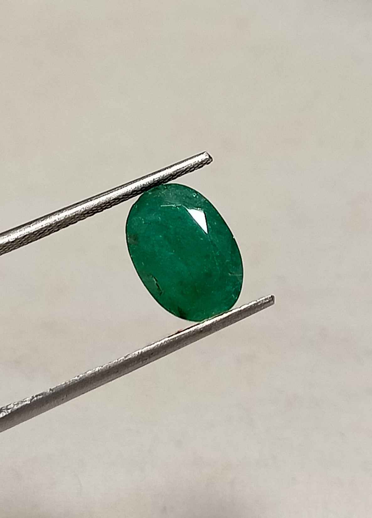 4.00 Cts Emerald Zambian Natural Gemstone Oval Cut 11.9*8.4 MM EM231