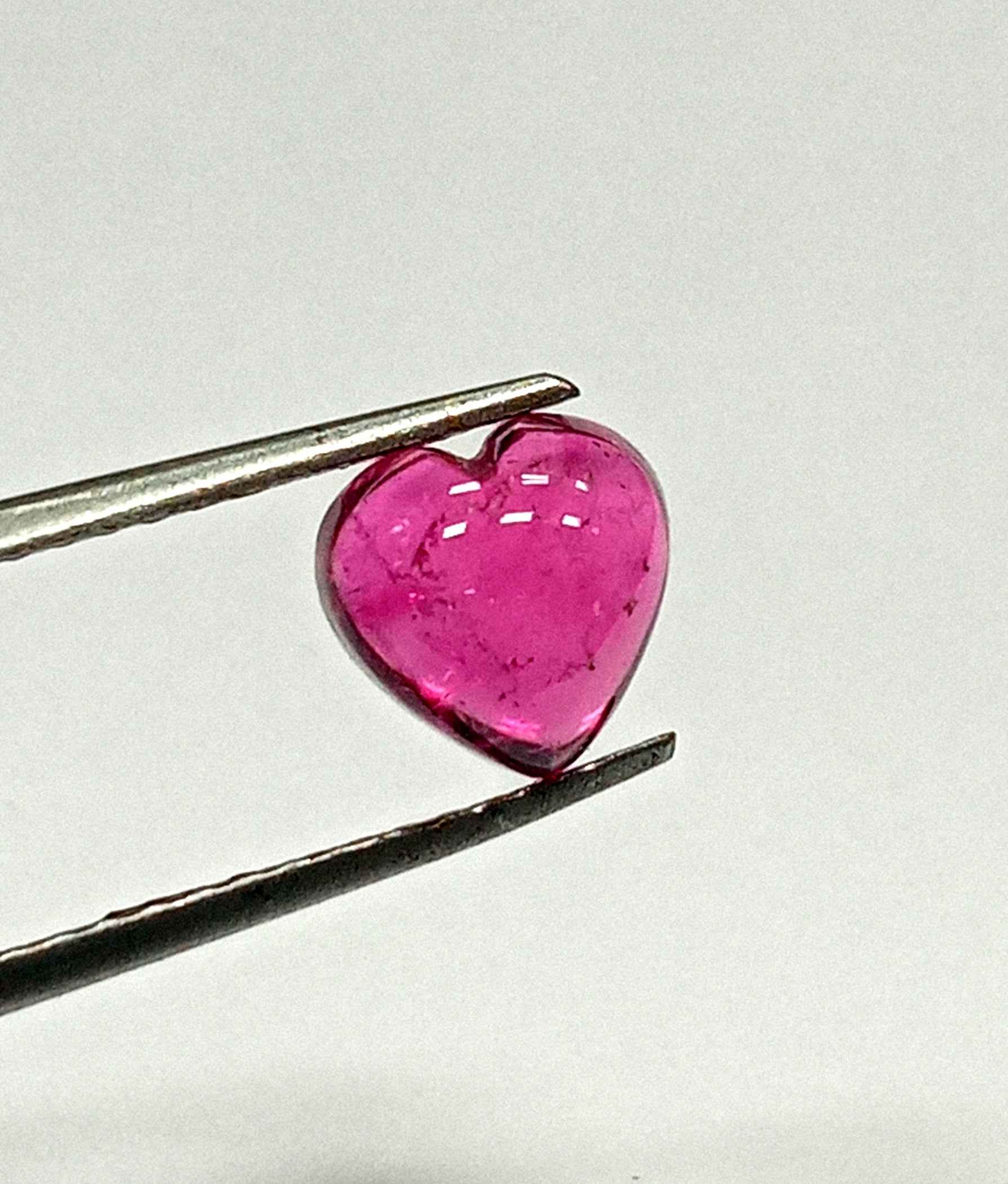 3_e0410643-9a1b-4fd6-84dd-29f7950bd2e6 2.30 Cts Certified Natural Sri Lanka Red Ruby Gemstone Heart Shape 7.9*7.9 MM R412
