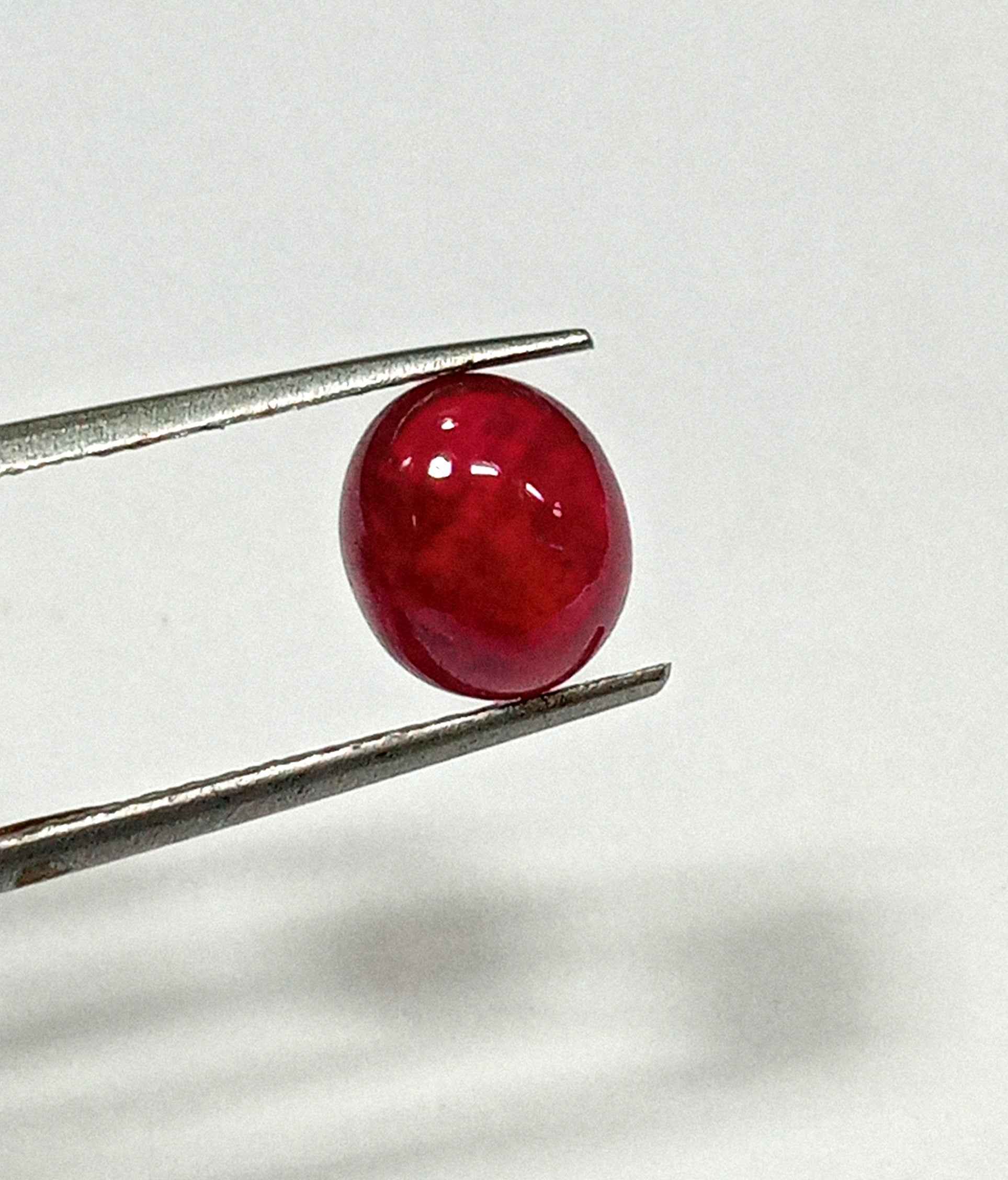 3.65 Cts Natural Myanmar Red Ruby Gemstone Oval Cabochon 8.6*7.5 MM R426