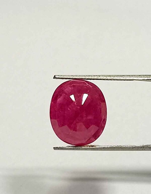 14.30 Cts Natural Mozambiaque Red Ruby Gemstone Oval Cut 15.9*13.8 MM R18