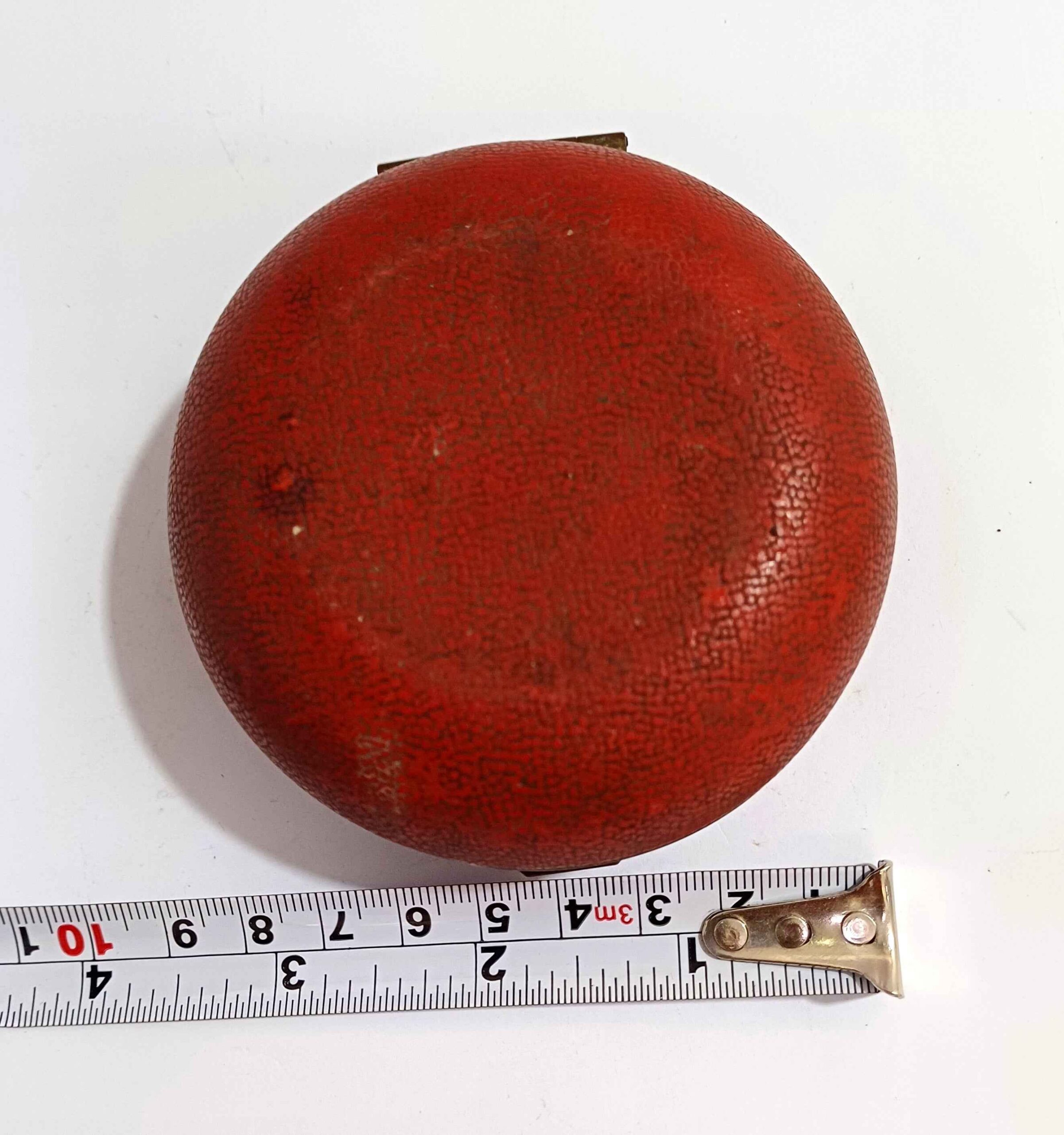 212 Grams 3.5*3*1 Inches ANTQ101