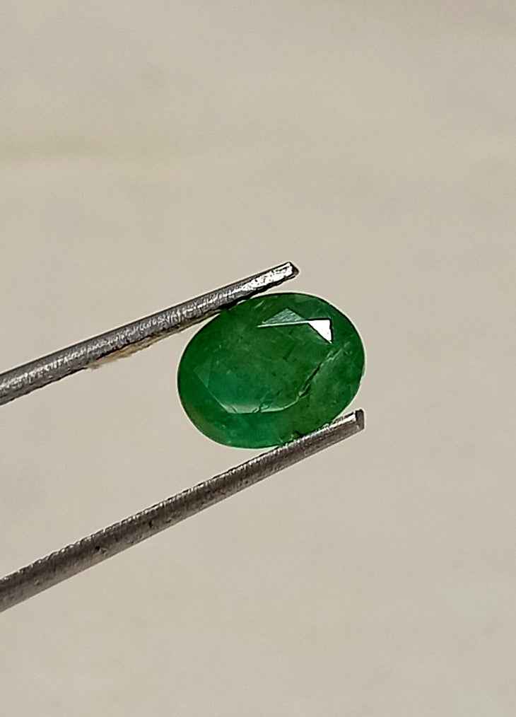 4_a88d8893-04fd-4884-93ef-521ae2e4cb4f 2.30 Cts Natural Zambian Emerald Gemstone Oval Cut 8.9*6.9 MM EM312