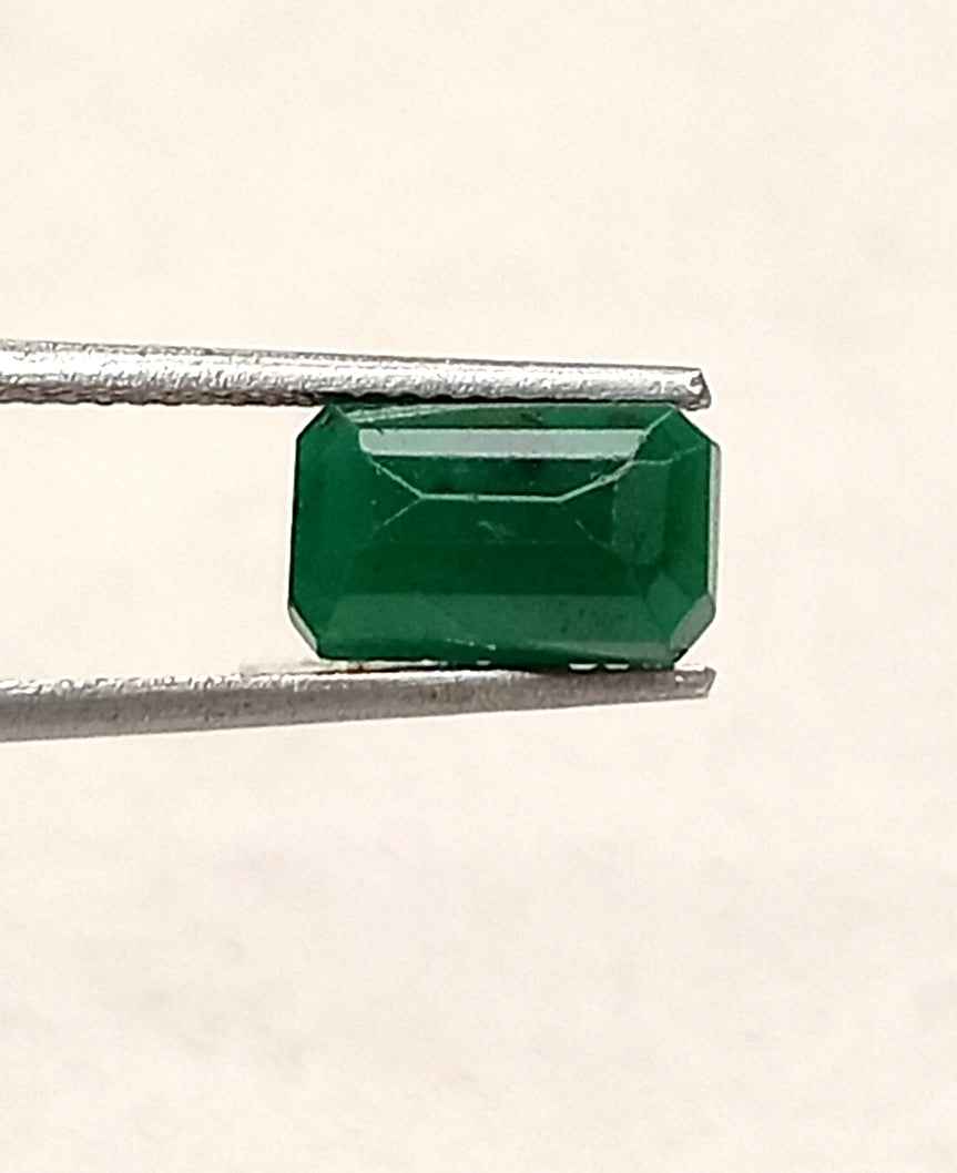 4_bb6c4bdb-2c49-4124-af07-2bbe8f1ddace 2.60 Cts Zambian Emerald Natural Gemstone Oval Cut 9.9*6 MM EM246