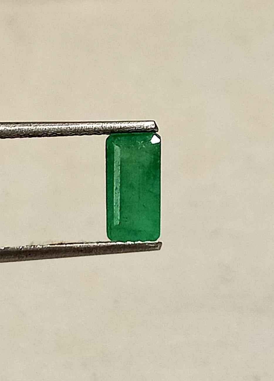 1.30 Cts Natural Zambian Emerald Gemstone Emerald Cut 9.0*4.5 MM EM408