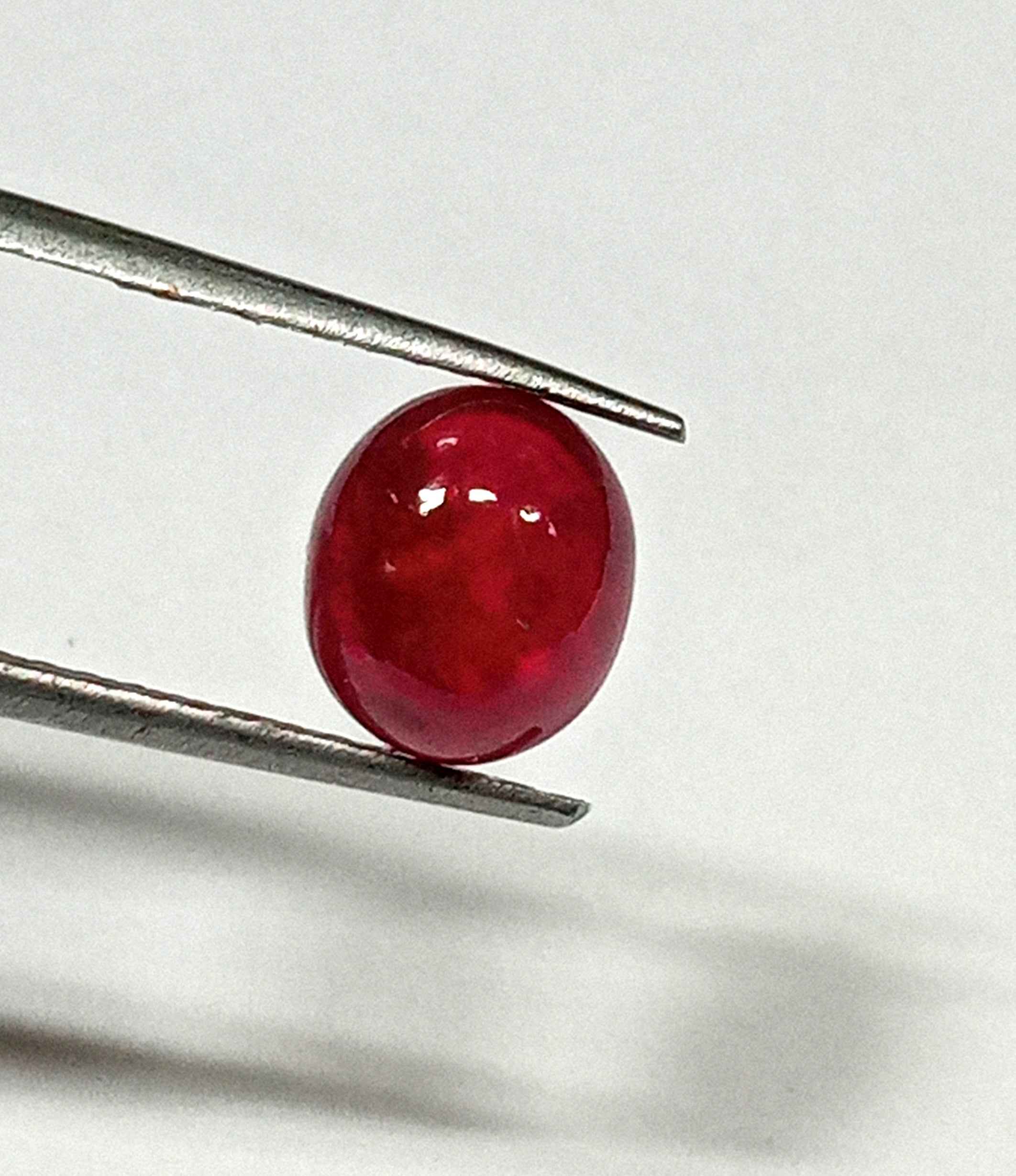 3.65 Cts Natural Myanmar Red Ruby Gemstone Oval Cabochon 8.6*7.5 MM R426