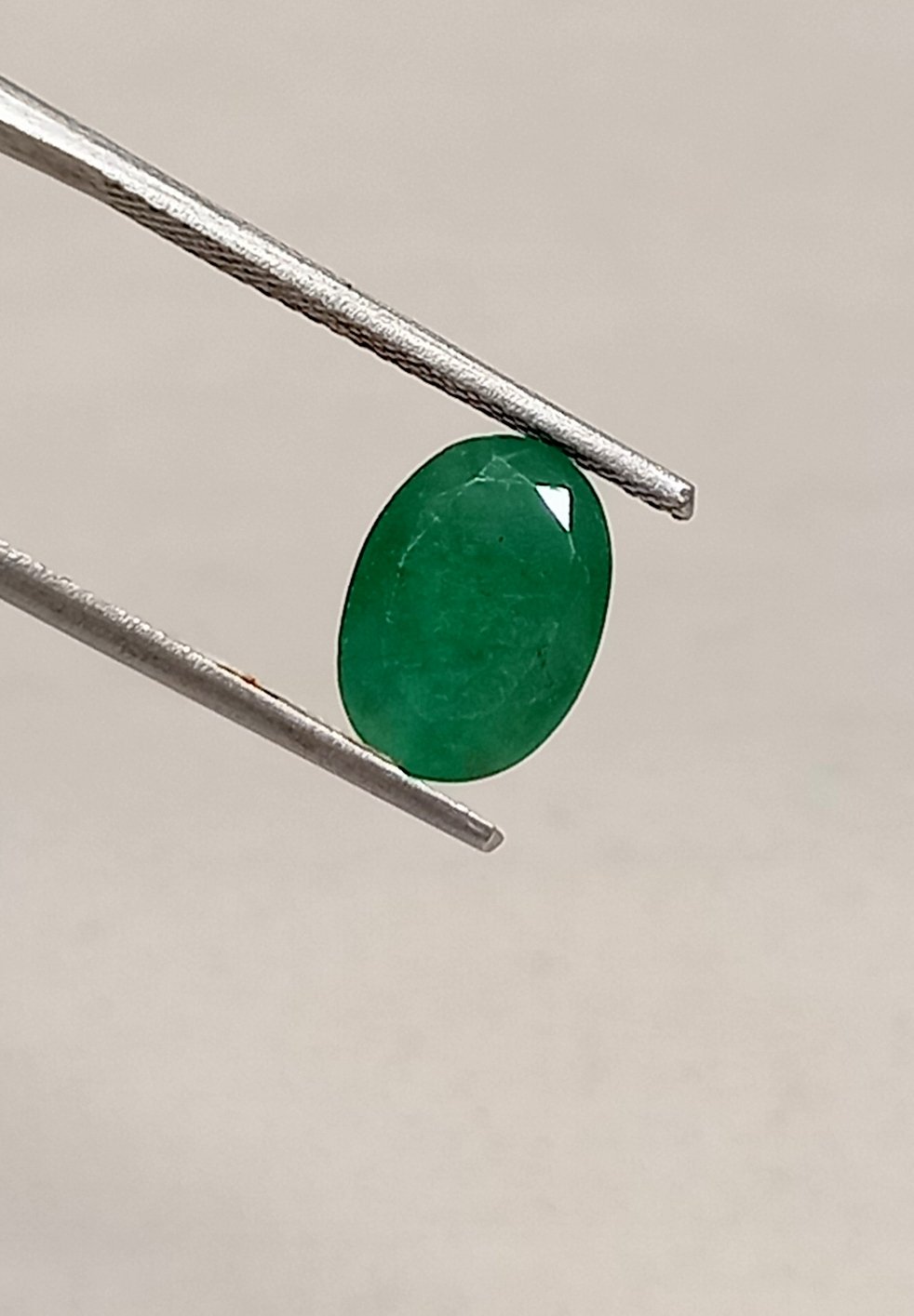 2.45 Cts Emerald Oval Cut Zambian Gemstone 10.1*7.2 MM EM253 - Image 6