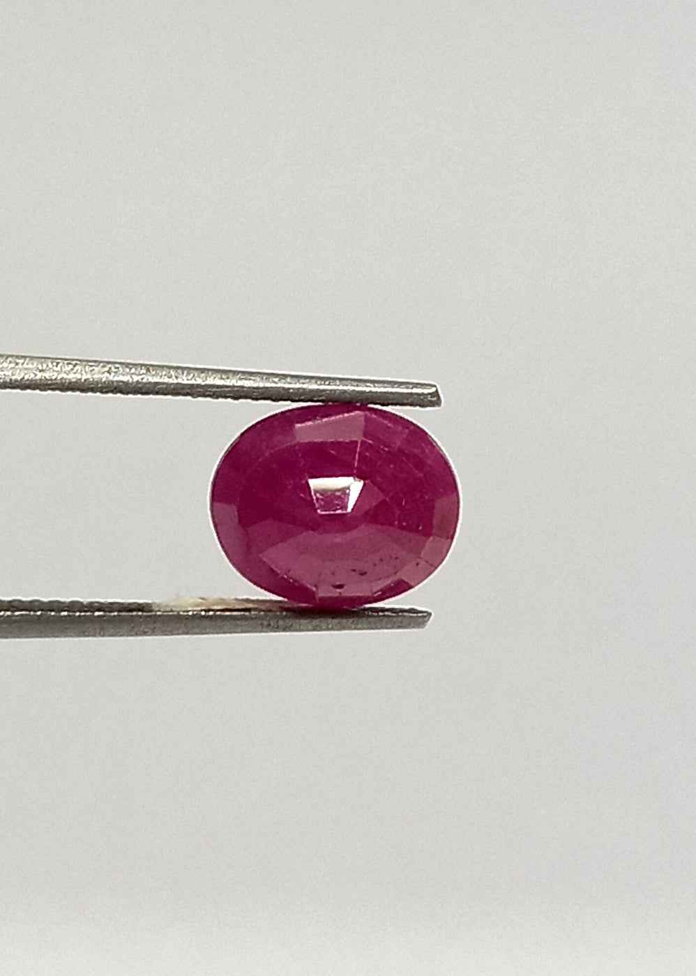 4.05 Cts Natural Mozambique Ruby Gemstone Oval Cut 9.9*8 MM R38