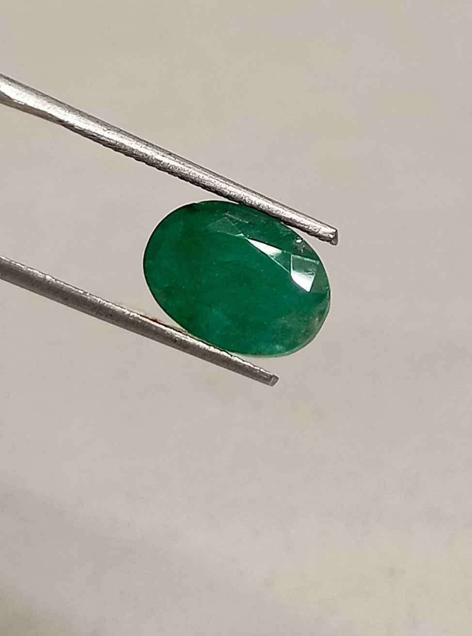 4.00 Cts Emerald Zambian Natural Gemstone Oval Cut 11.9*8.4 MM EM231