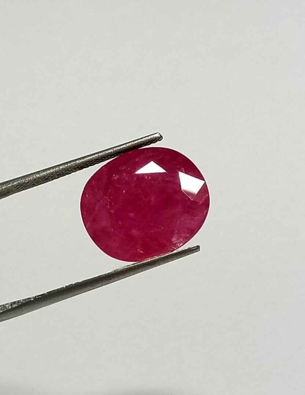 14.30 Cts Natural Mozambiaque Red Ruby Gemstone Oval Cut 15.9*13.8 MM R18