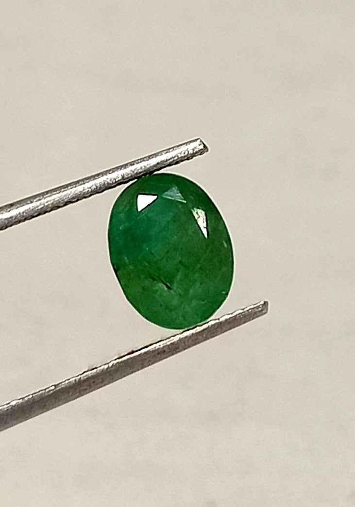 6_a7a01f2b-b4db-45a4-85b0-1a16a3503feb 2.30 Cts Natural Zambian Emerald Gemstone Oval Cut 8.9*6.9 MM EM312