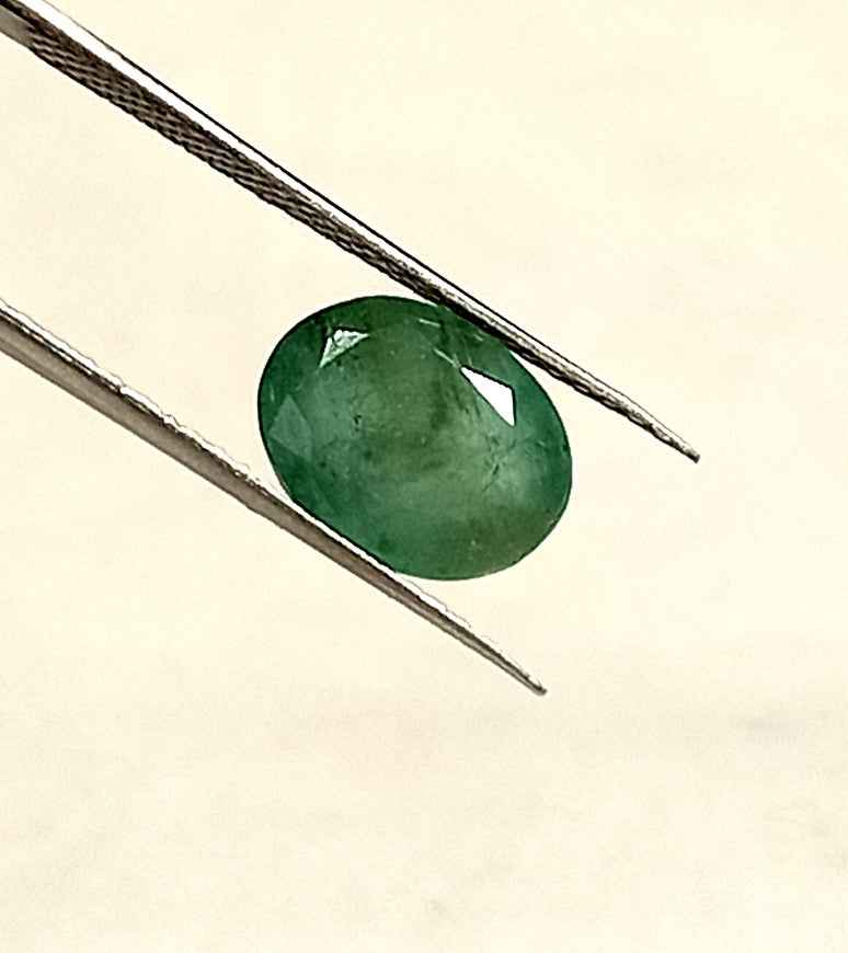 6_c7c99455-010d-4ae8-b093-f7dc4fe412f8 2.15 Cts Natural Zambian Emerald Gemstone Oval Cut 8.8*6.9 MM EM87