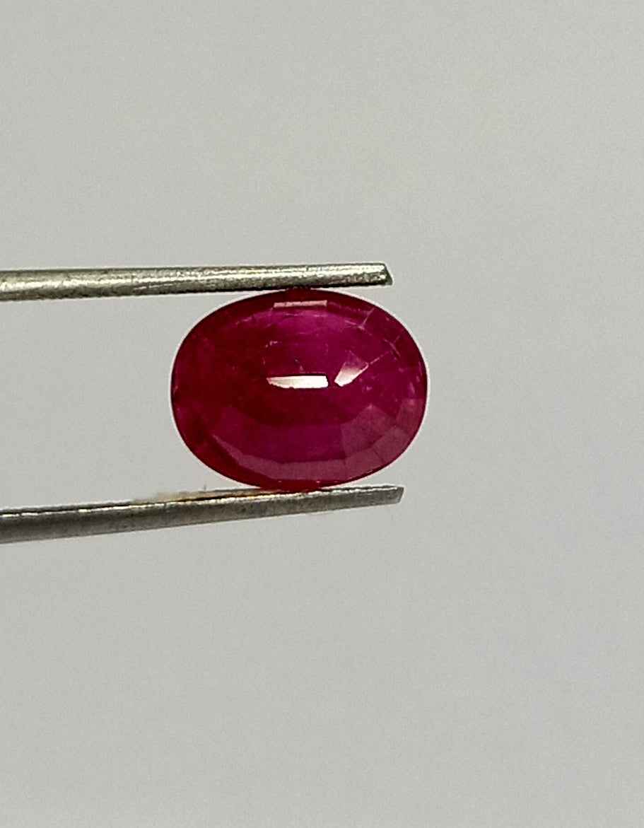 3.80 Cts Natural Mozambique Red Ruby Gemstone Oval Cut 10.5*8.1 MM R43