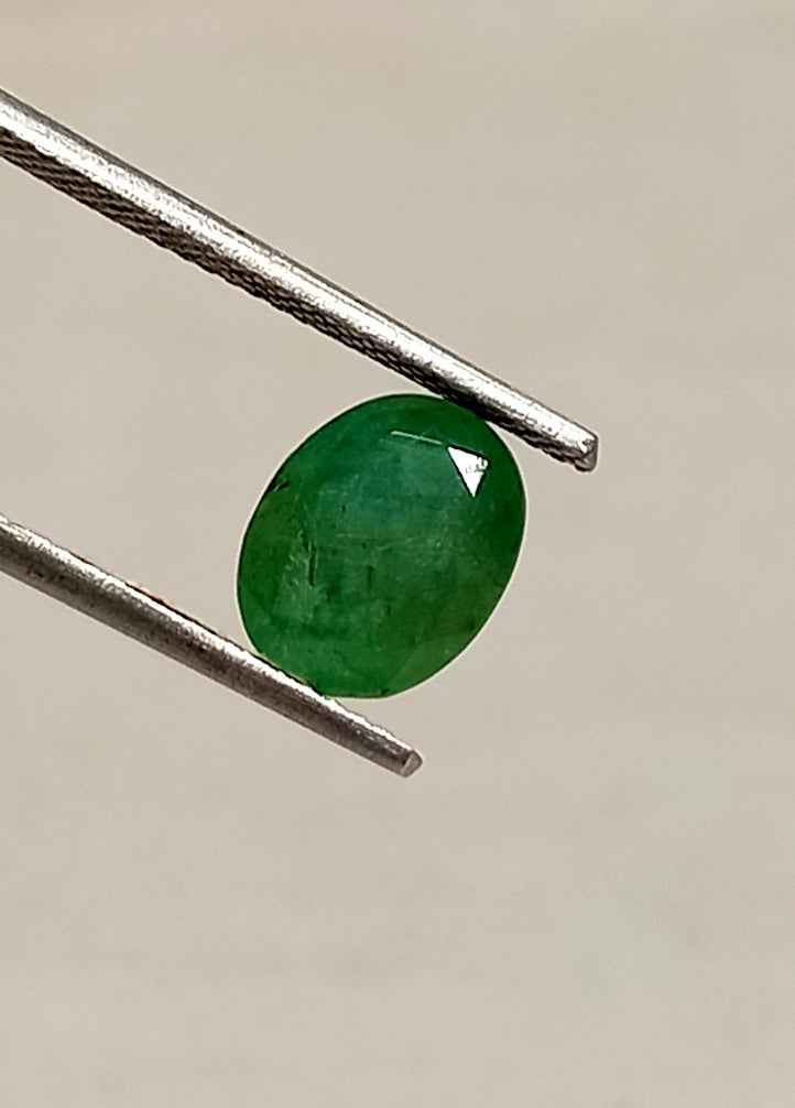 7_42520cb6-0b18-4b14-9de8-09de6194f12a 2.30 Cts Natural Zambian Emerald Gemstone Oval Cut 8.9*6.9 MM EM312