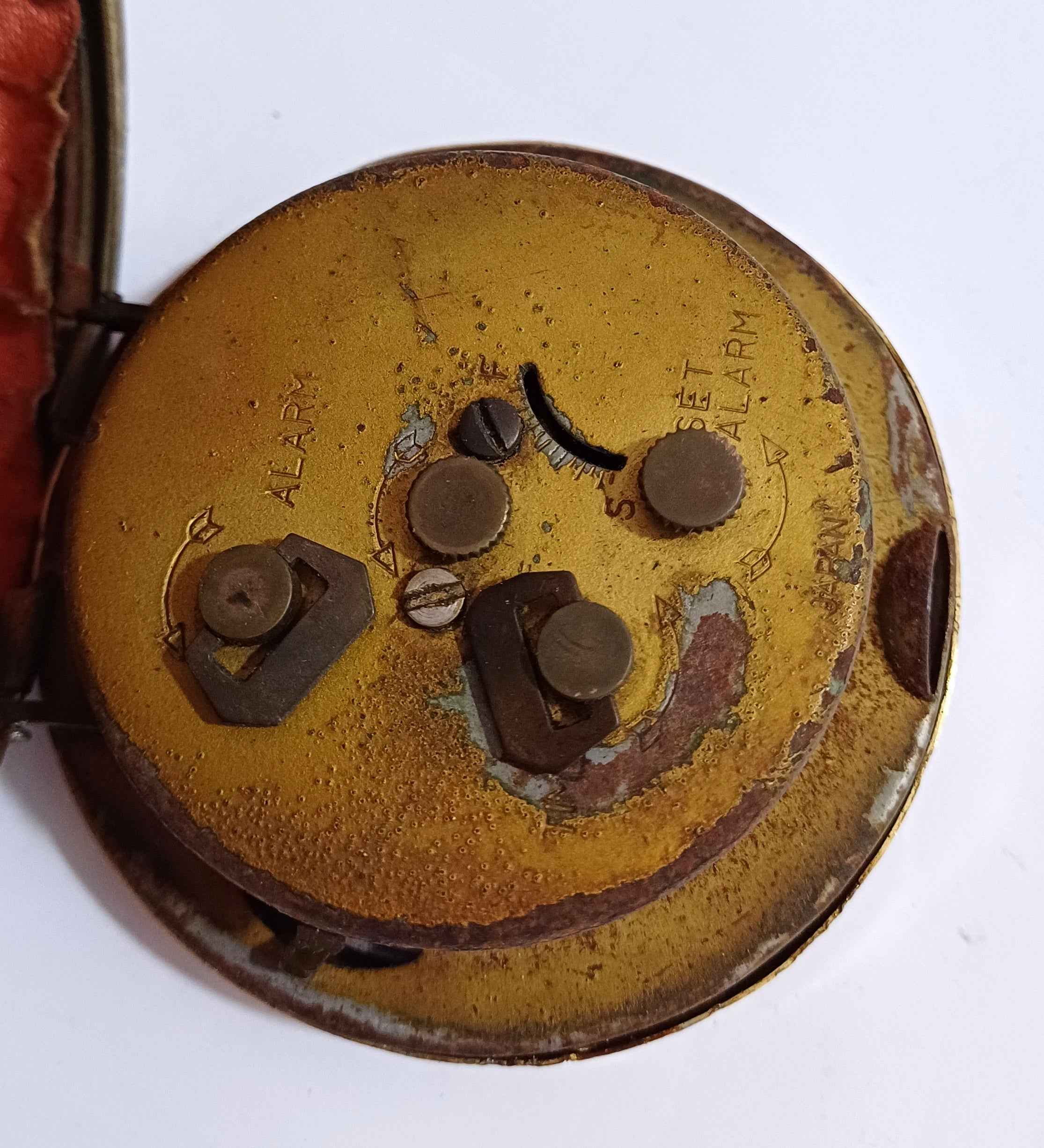 212 Grams 3.5*3*1 Inches ANTQ101