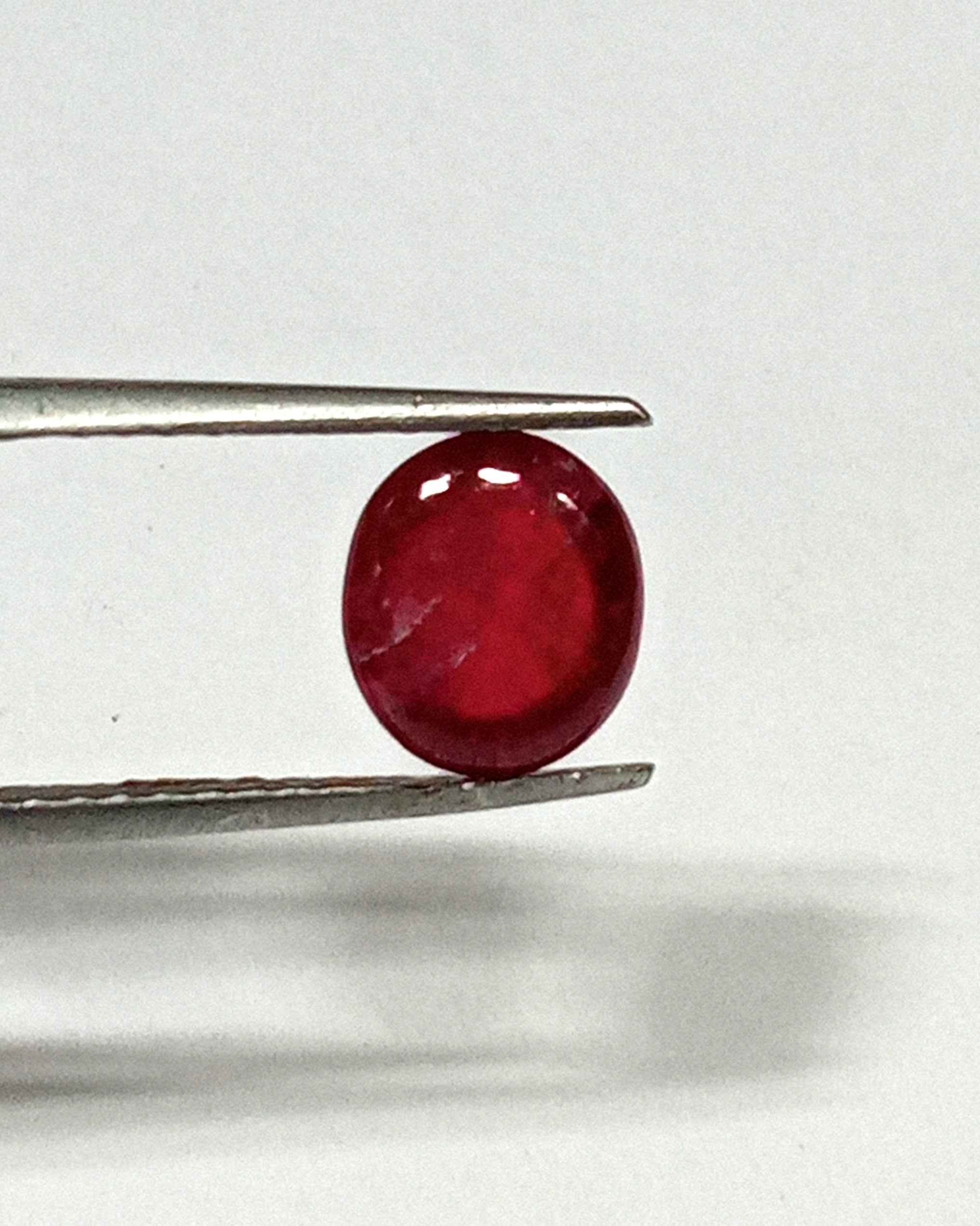 3.65 Cts Natural Myanmar Red Ruby Gemstone Oval Cabochon 8.6*7.5 MM R426