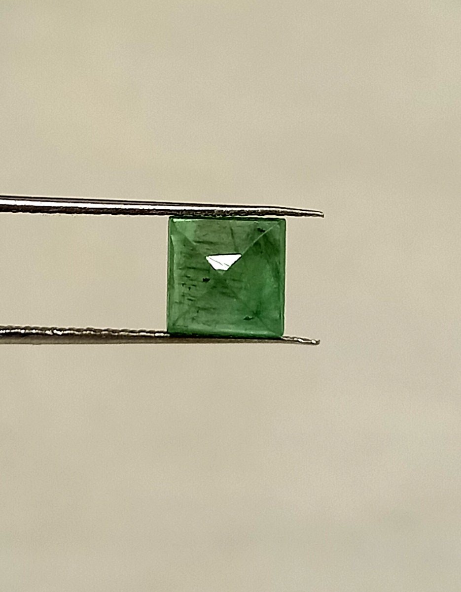 0.94 Cts Square Cut Natural Zambian Emerald Gemstone 5.4*5.4 MM EM586 - Image 8