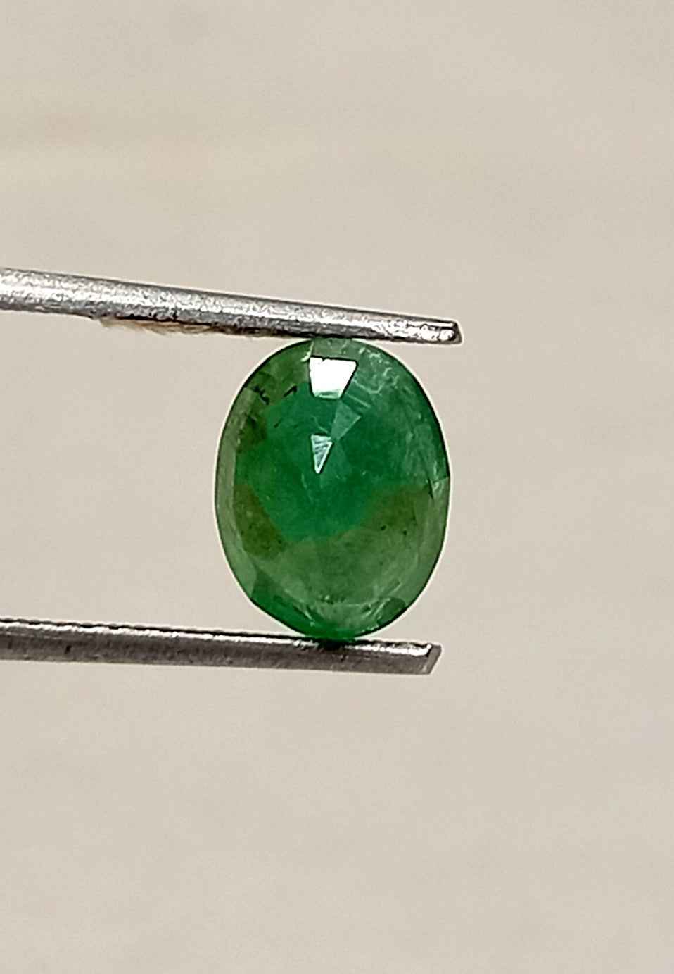 8_1c89e296-ec10-493a-9c77-3dcc1a08f1be 2.30 Cts Natural Zambian Emerald Gemstone Oval Cut 8.9*6.9 MM EM312