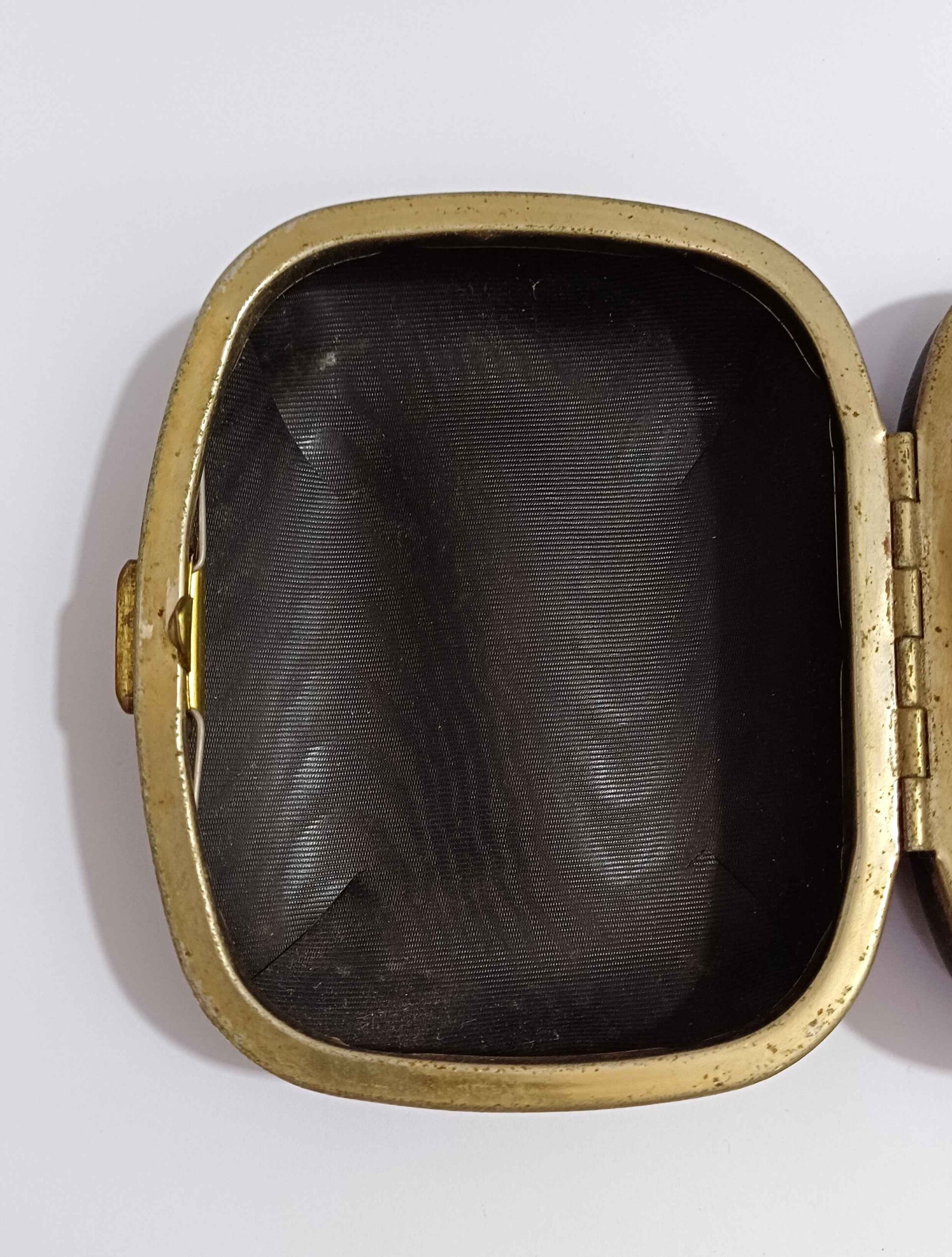 194 Grams 3.5*3 Inches ANTQ98