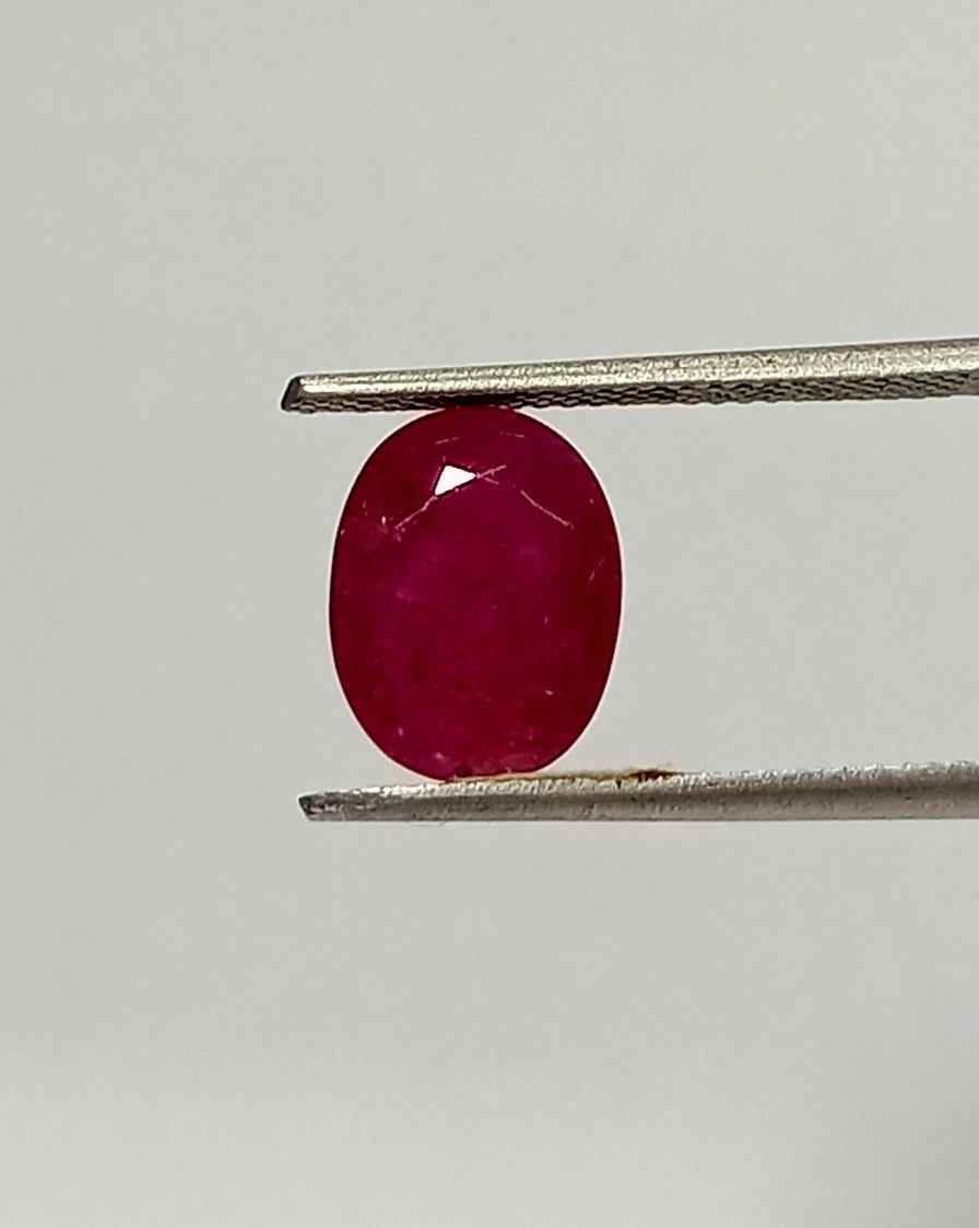 3.80 Cts Natural Mozambique Red Ruby Gemstone Oval Cut 10.5*8.1 MM R43