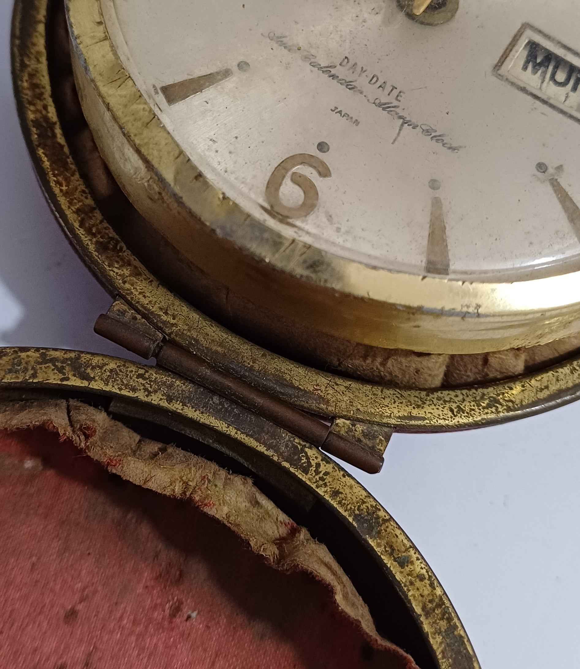 212 Grams 3.5*3*1 Inches ANTQ101