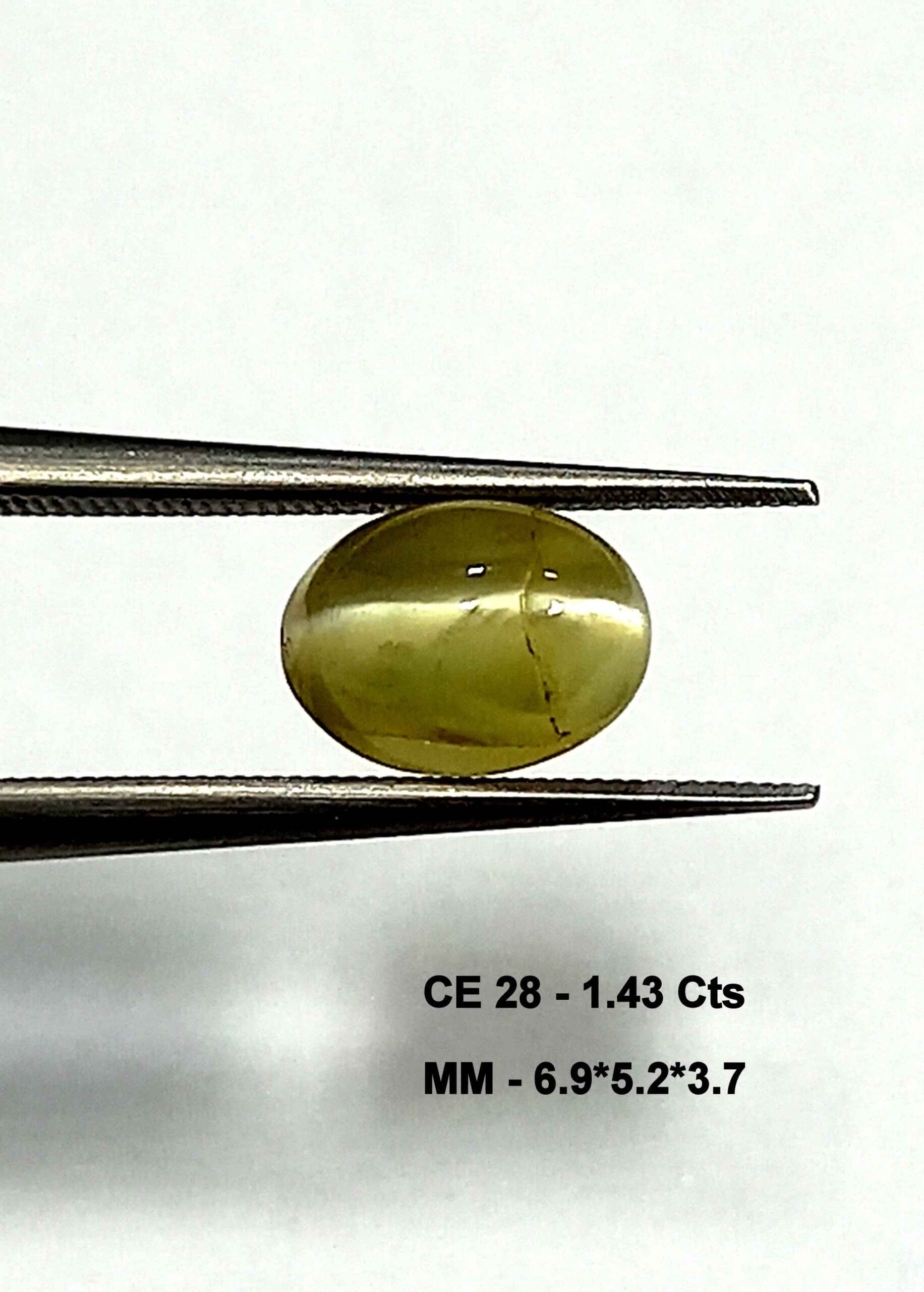 1.43 Cts Chrysoberyl Cats Eye Gemstone Oval Cabochon 6.9*5.2 MM Sri Lanka Kanak Khet CE28