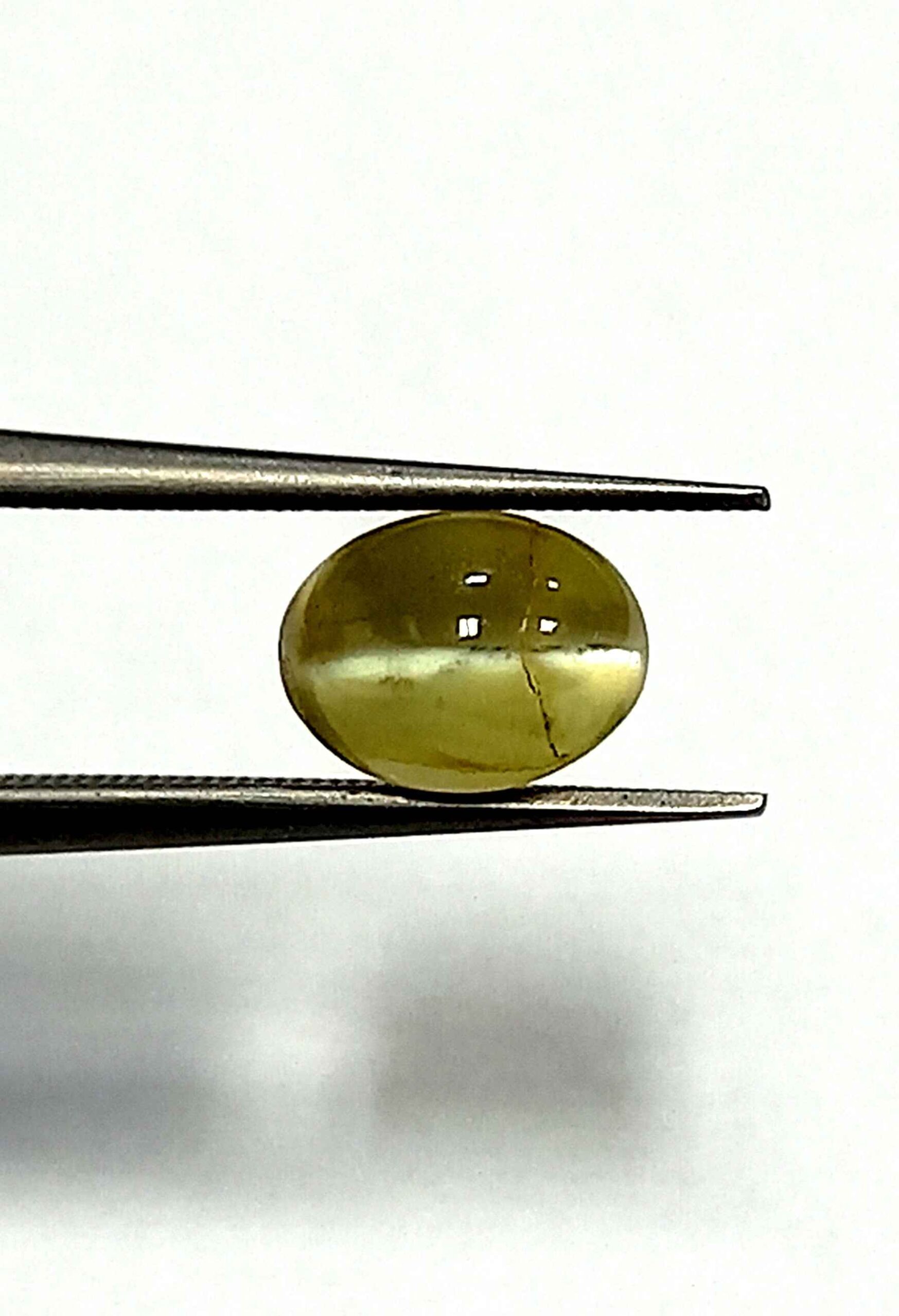 1.43 Cts Chrysoberyl Cats Eye Gemstone Oval Cabochon 6.9*5.2 MM Sri Lanka Kanak Khet CE28