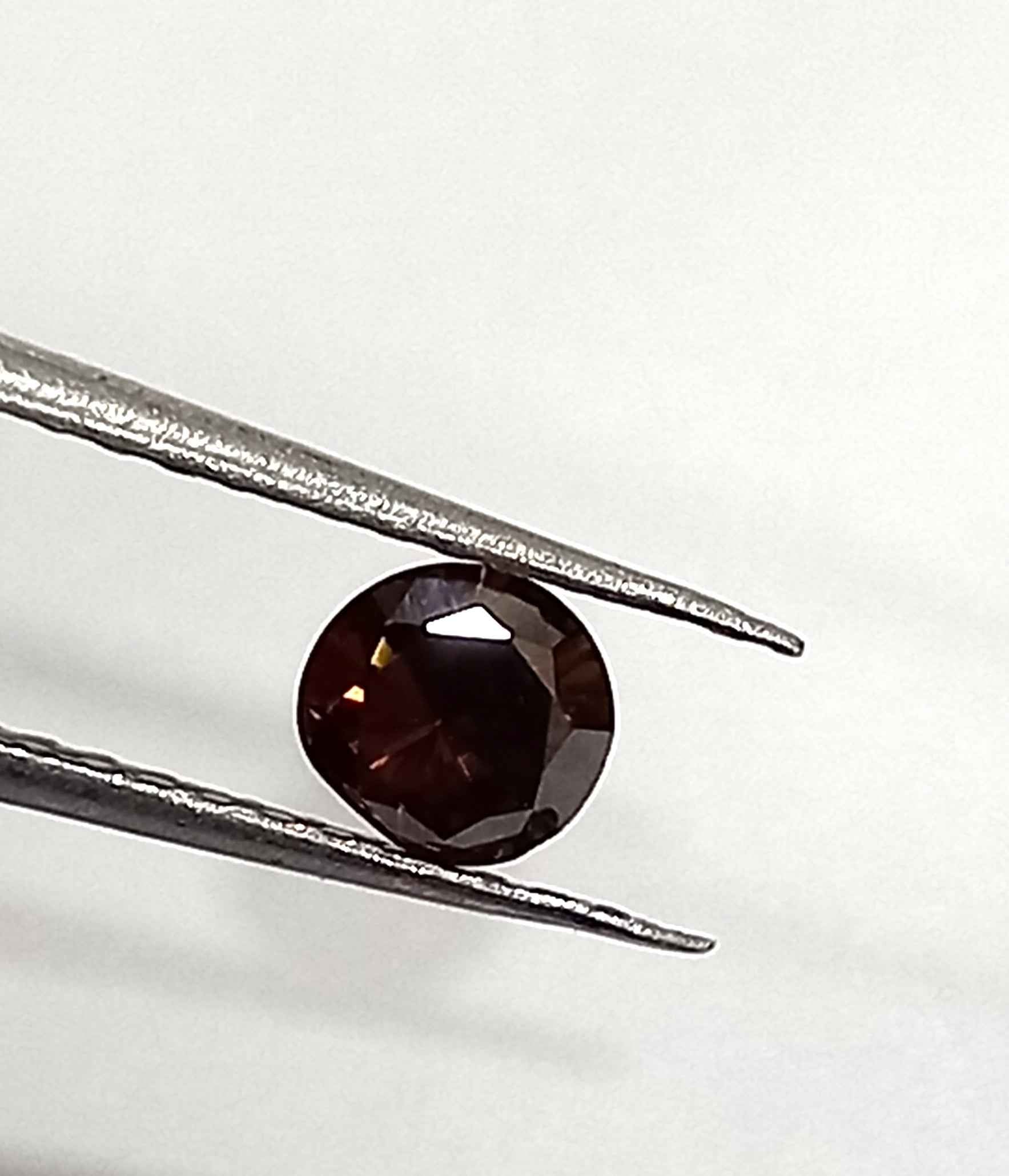 0.53 Cts Round Cut Natural Moissanite Diamond 5.3*5 MM MD13