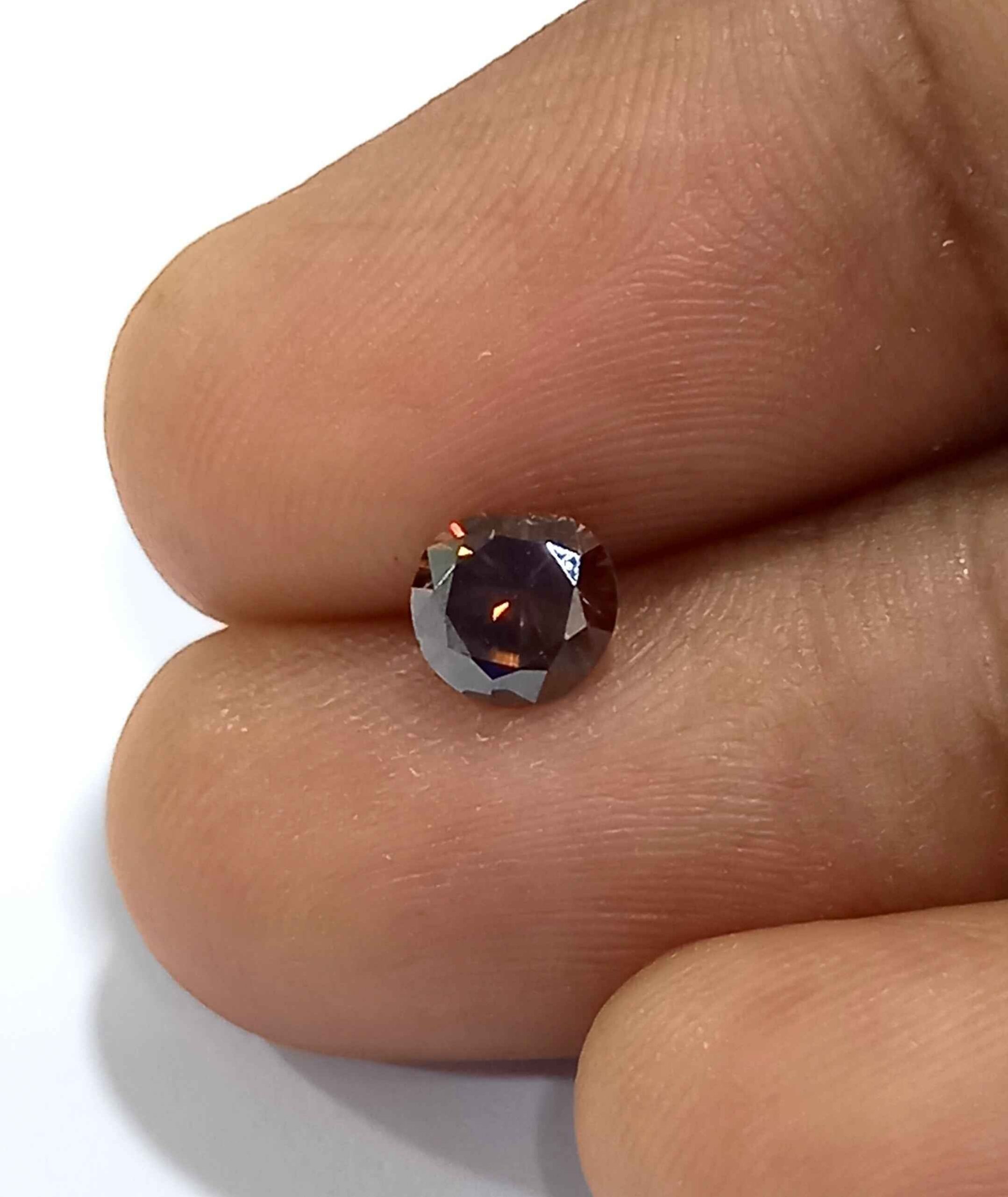 0.53 Cts Round Cut Natural Moissanite Diamond 5.3*5 MM MD13