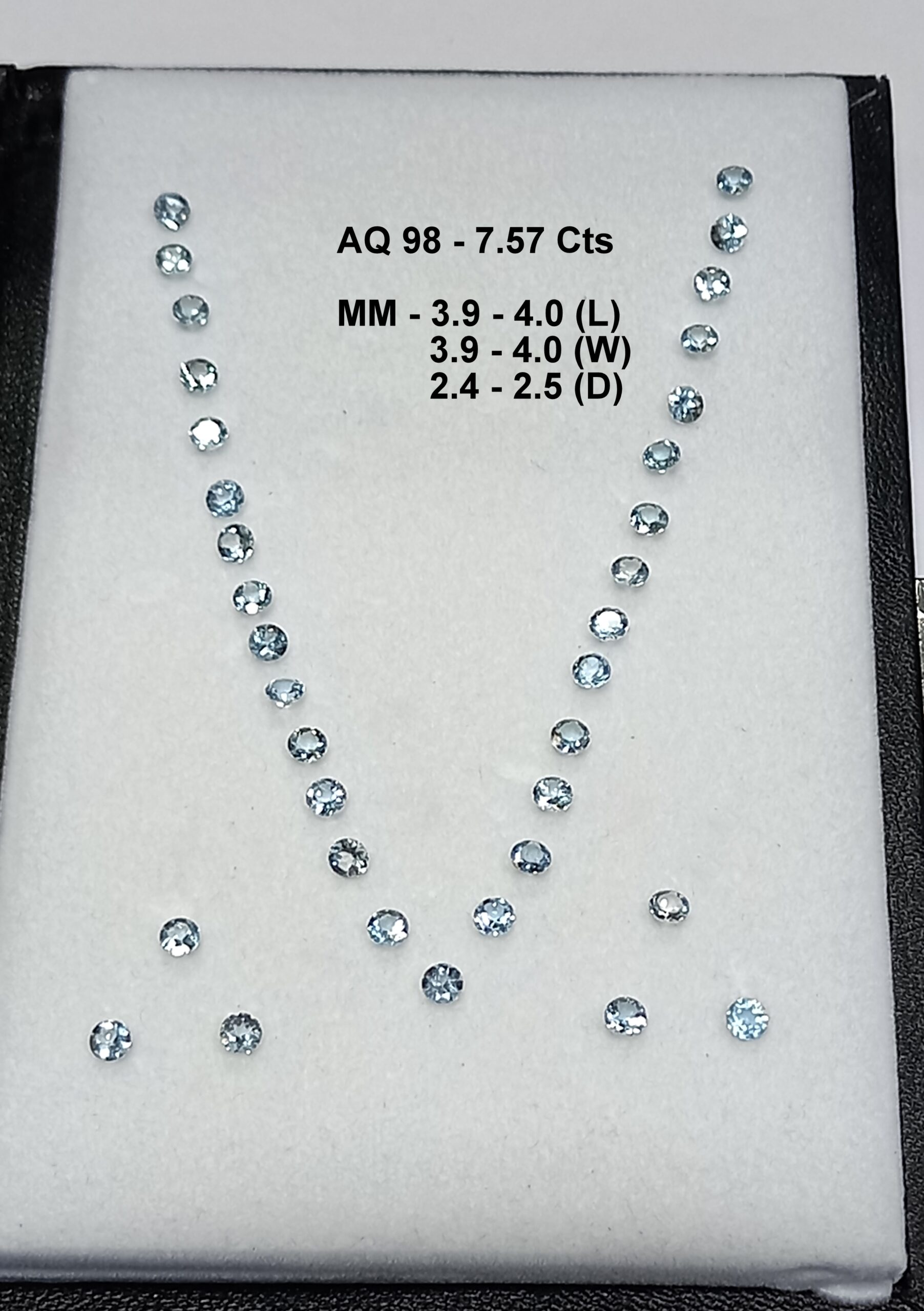 NATURAL AQUAMARINE GEMSTONE1 Aquamarine