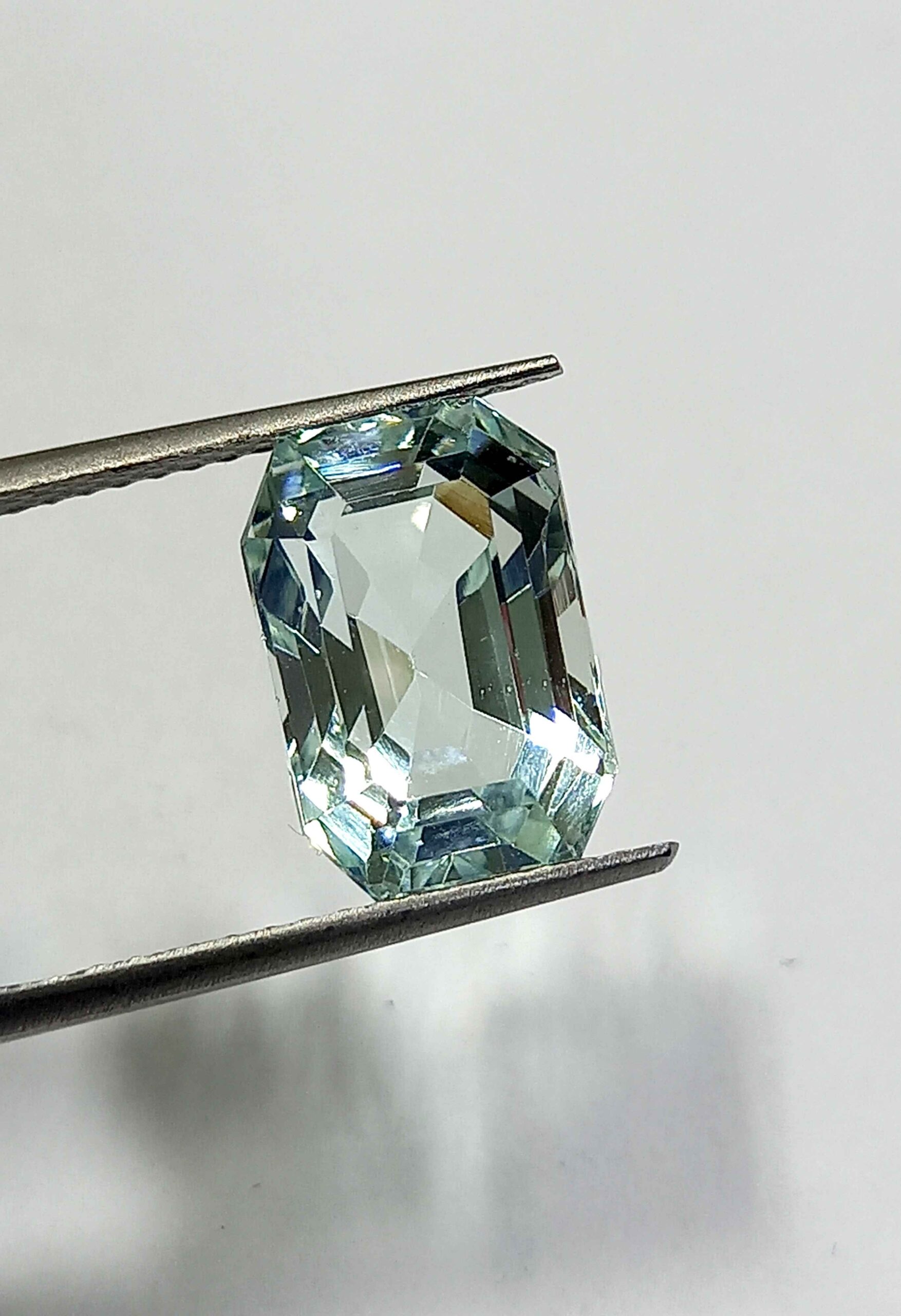 NATURAL AQUAMARINE GEMSTONE2