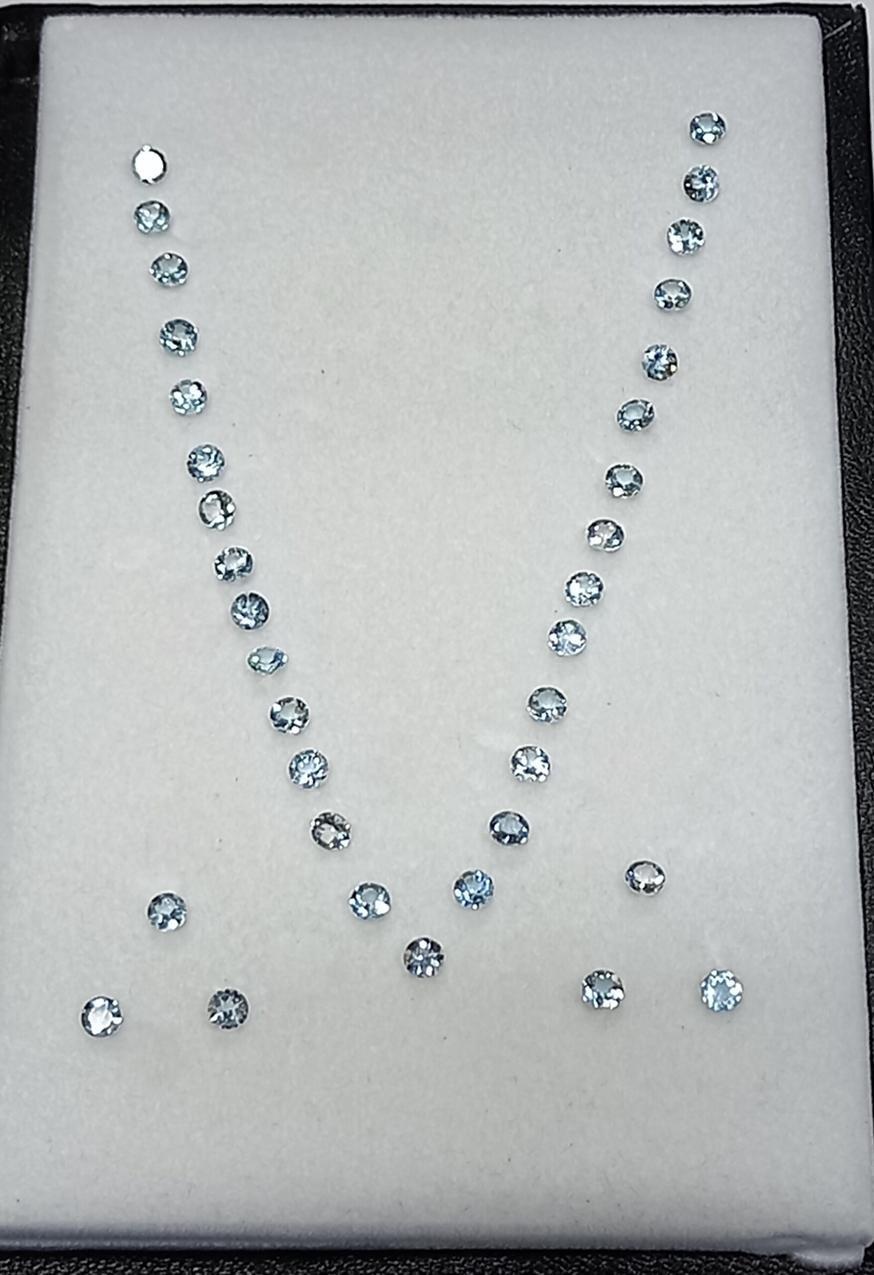 NATURAL AQUAMARINE GEMSTONE3