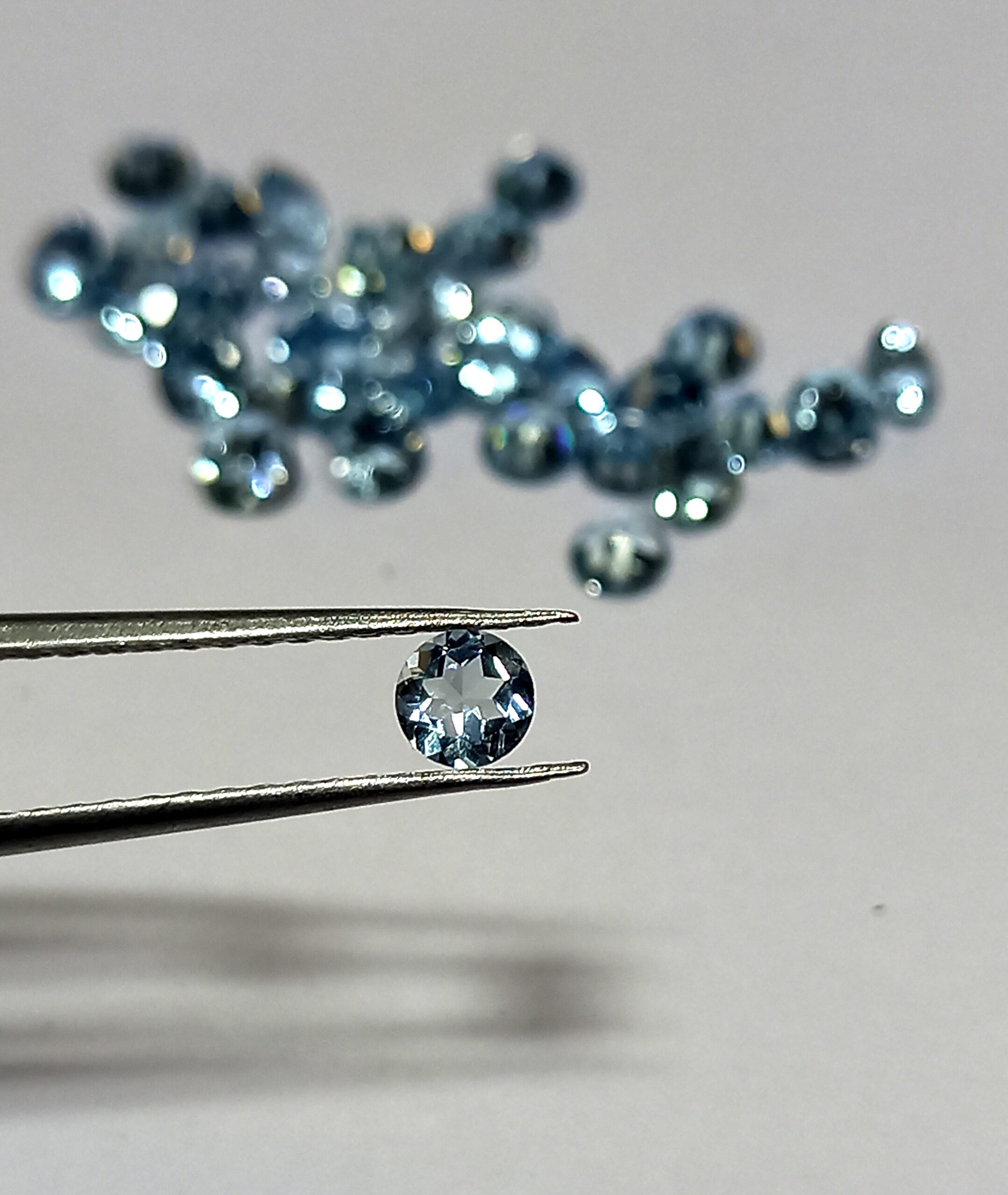 NATURAL AQUAMARINE GEMSTONE5