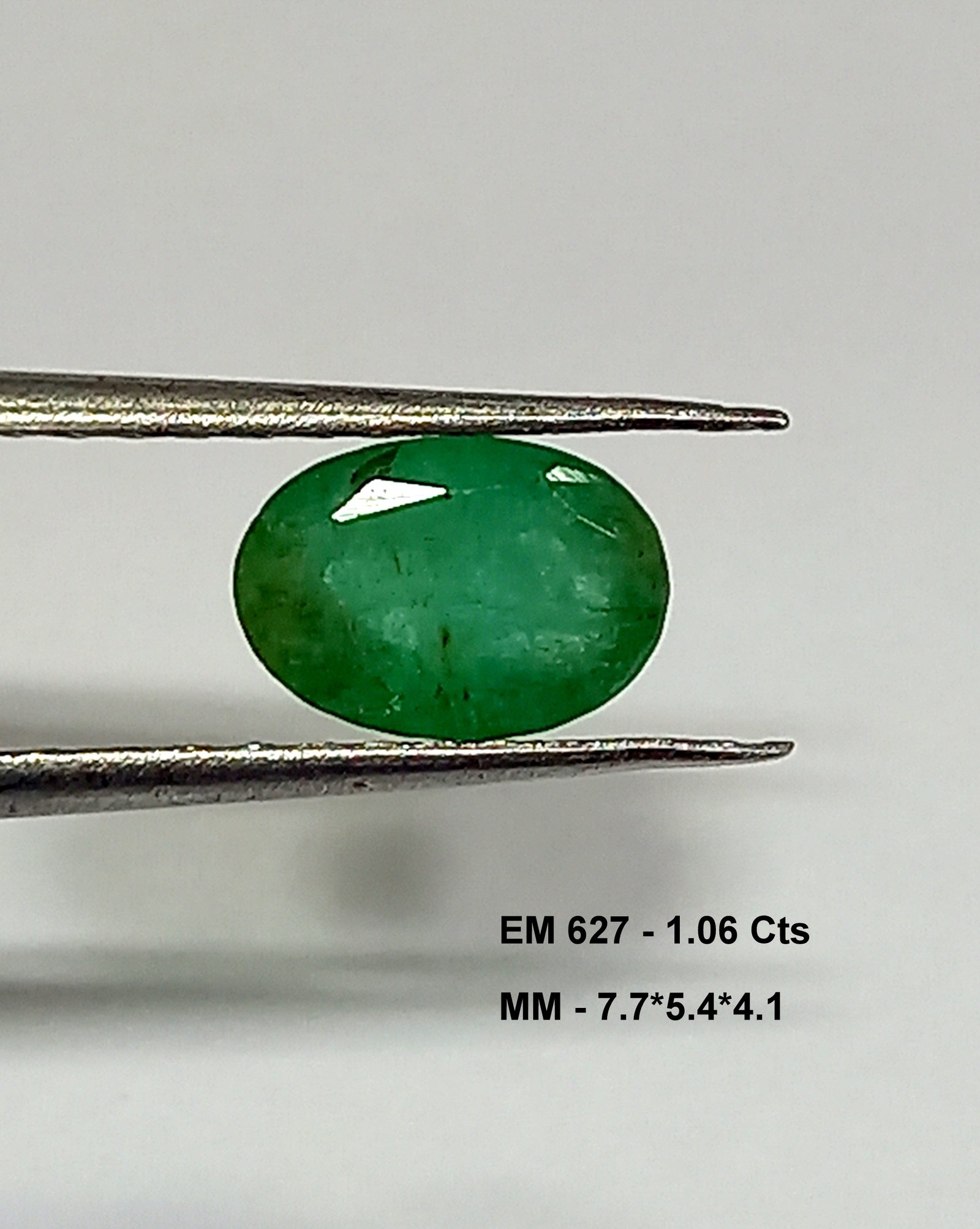 1.06 Cts Oval Cut Natural Zambian Emerald Gemstone